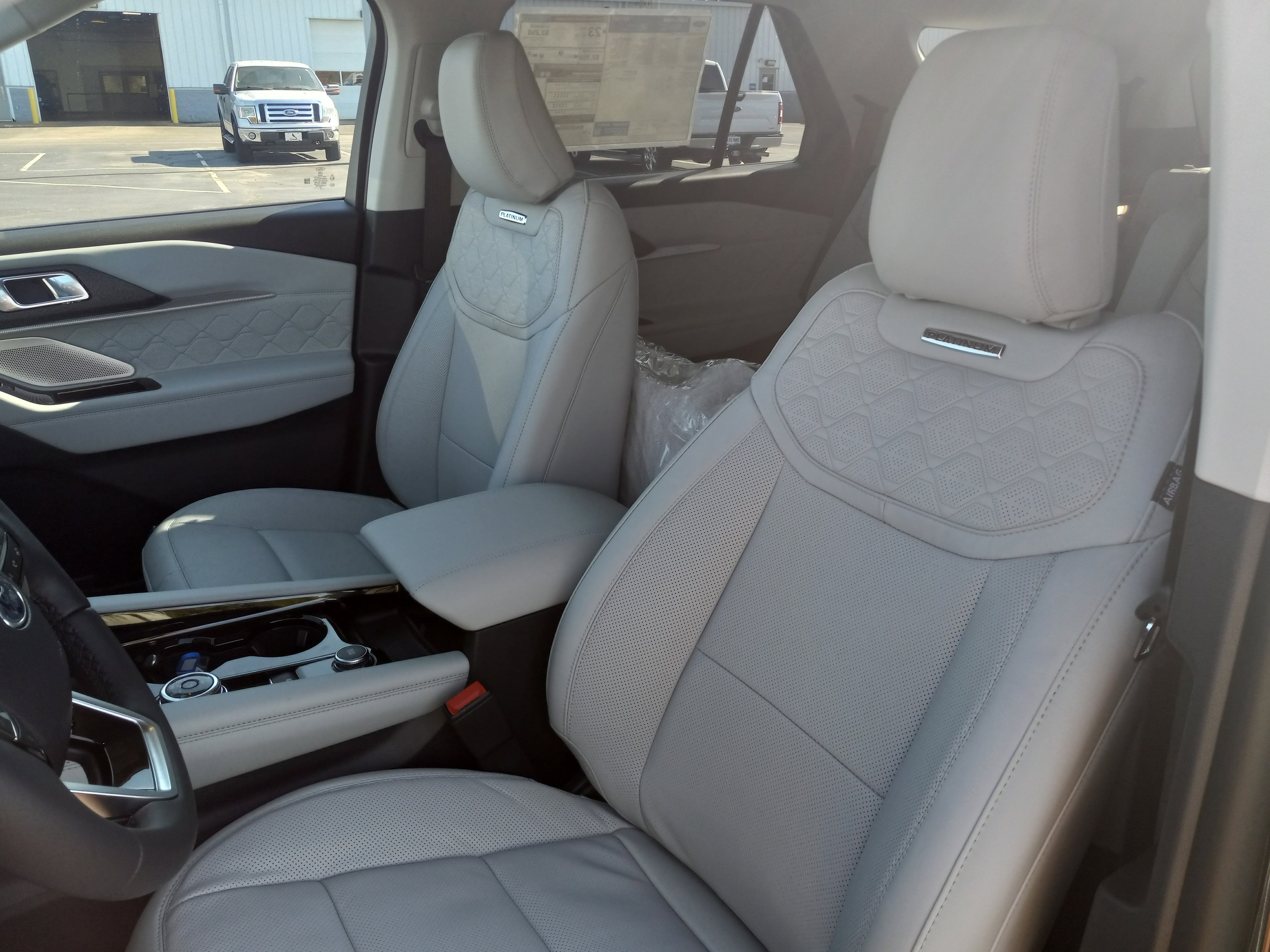 2026 Ford Explorer Platinum 4WD