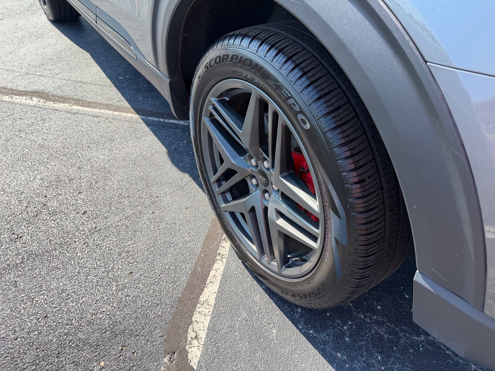 2025 Ford Explorer ST-Line