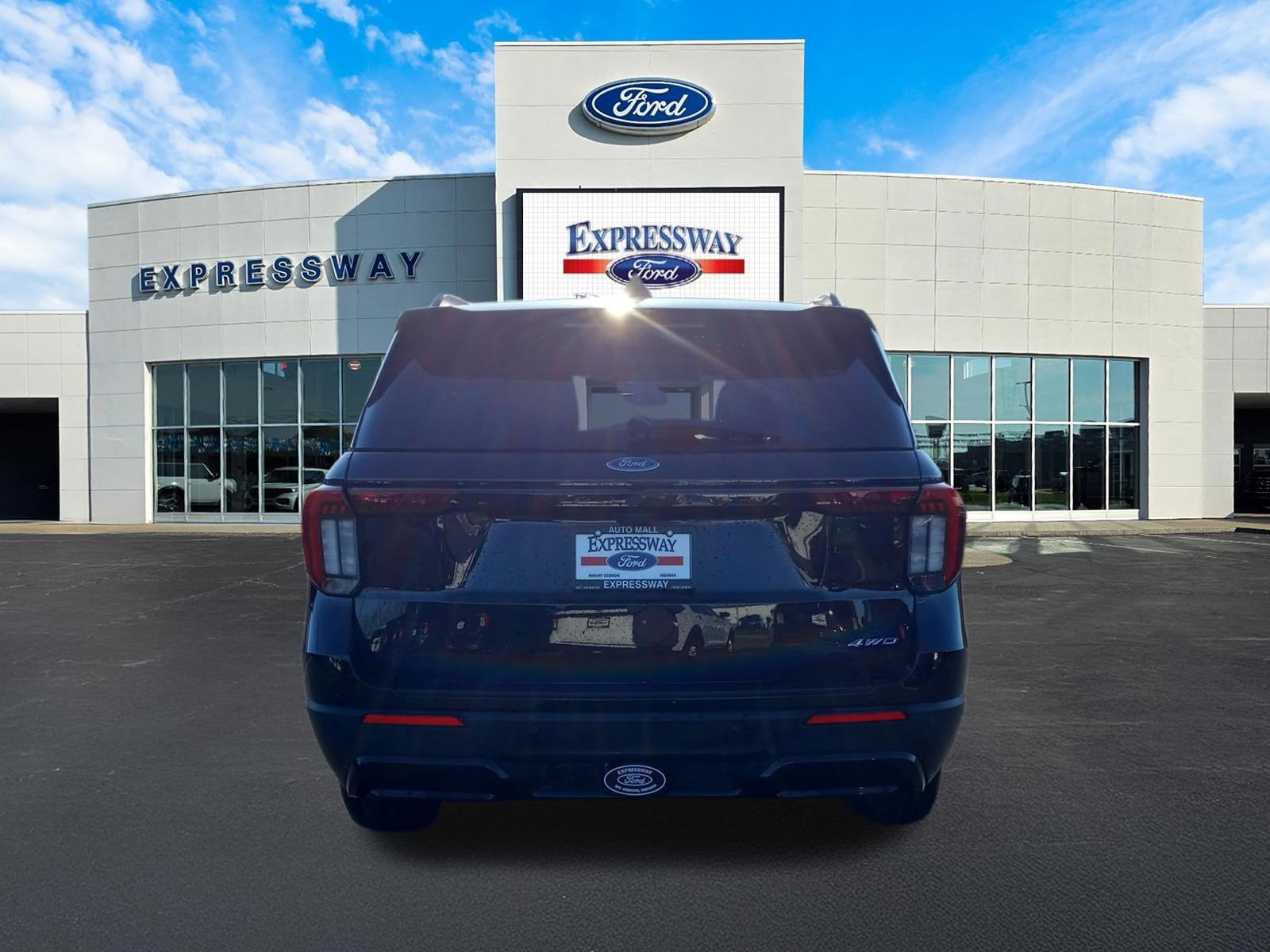2025 Ford Explorer ST-Line