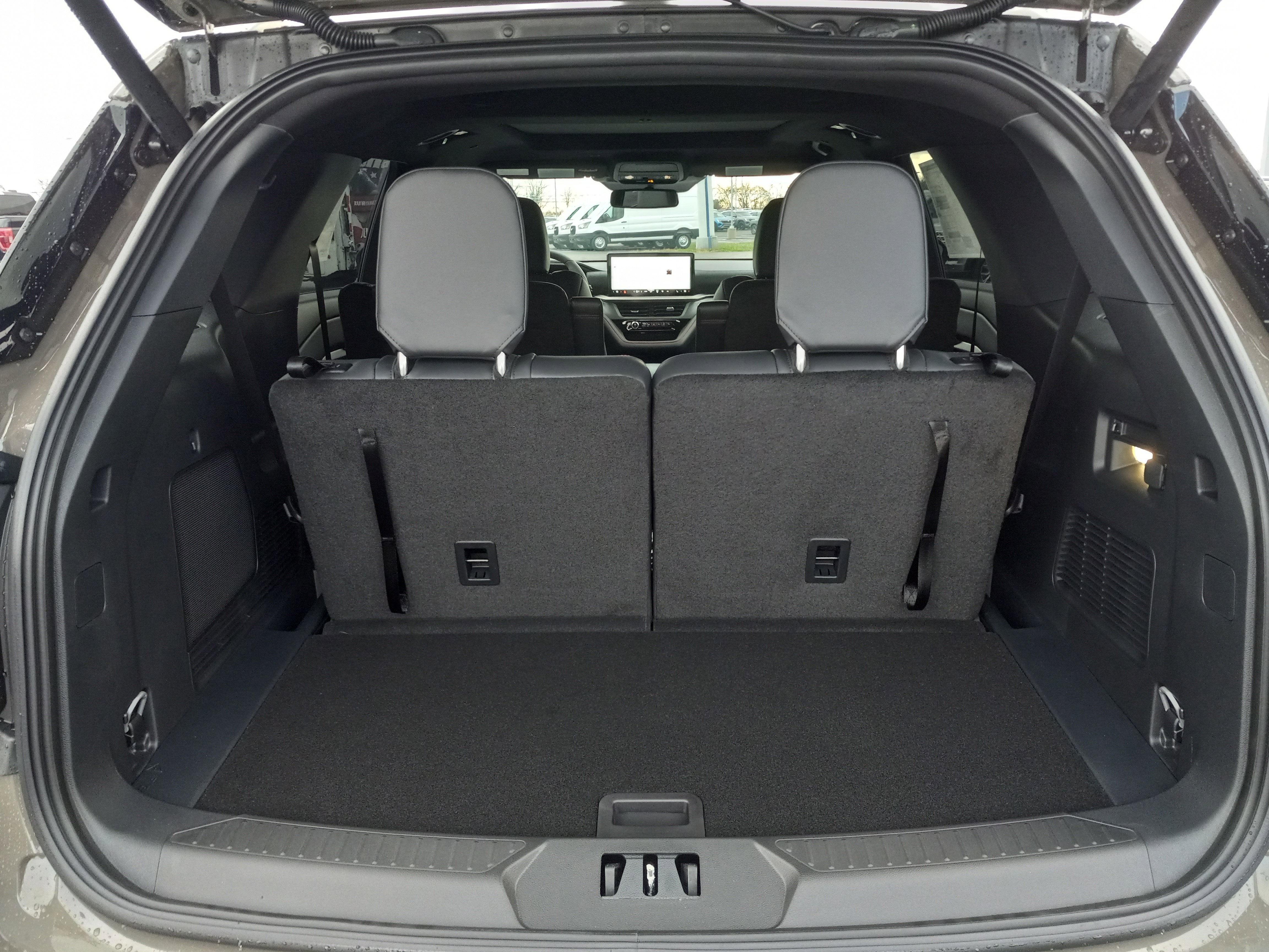 2026 Ford Explorer ST-Line 4WD