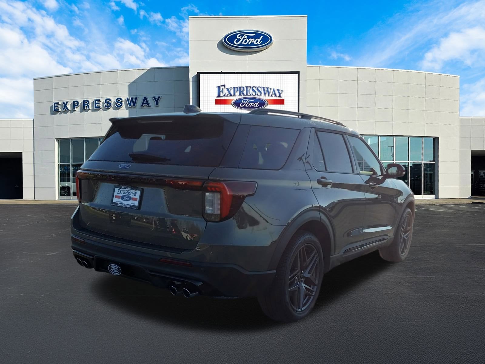 2026 Ford Explorer ST 4WD