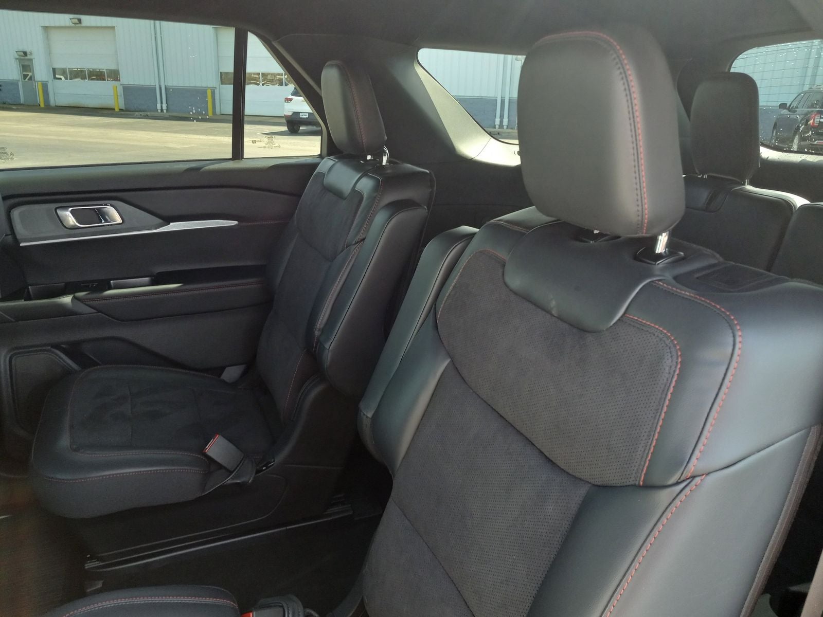 2025 Ford Explorer ST 4WD