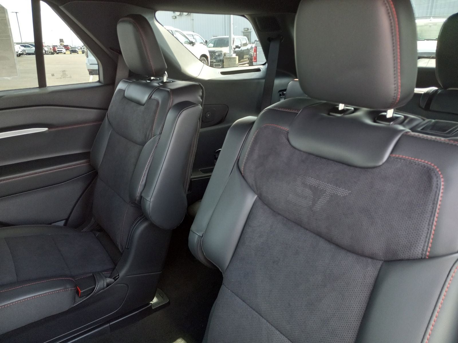 2026 Ford Explorer ST 4WD