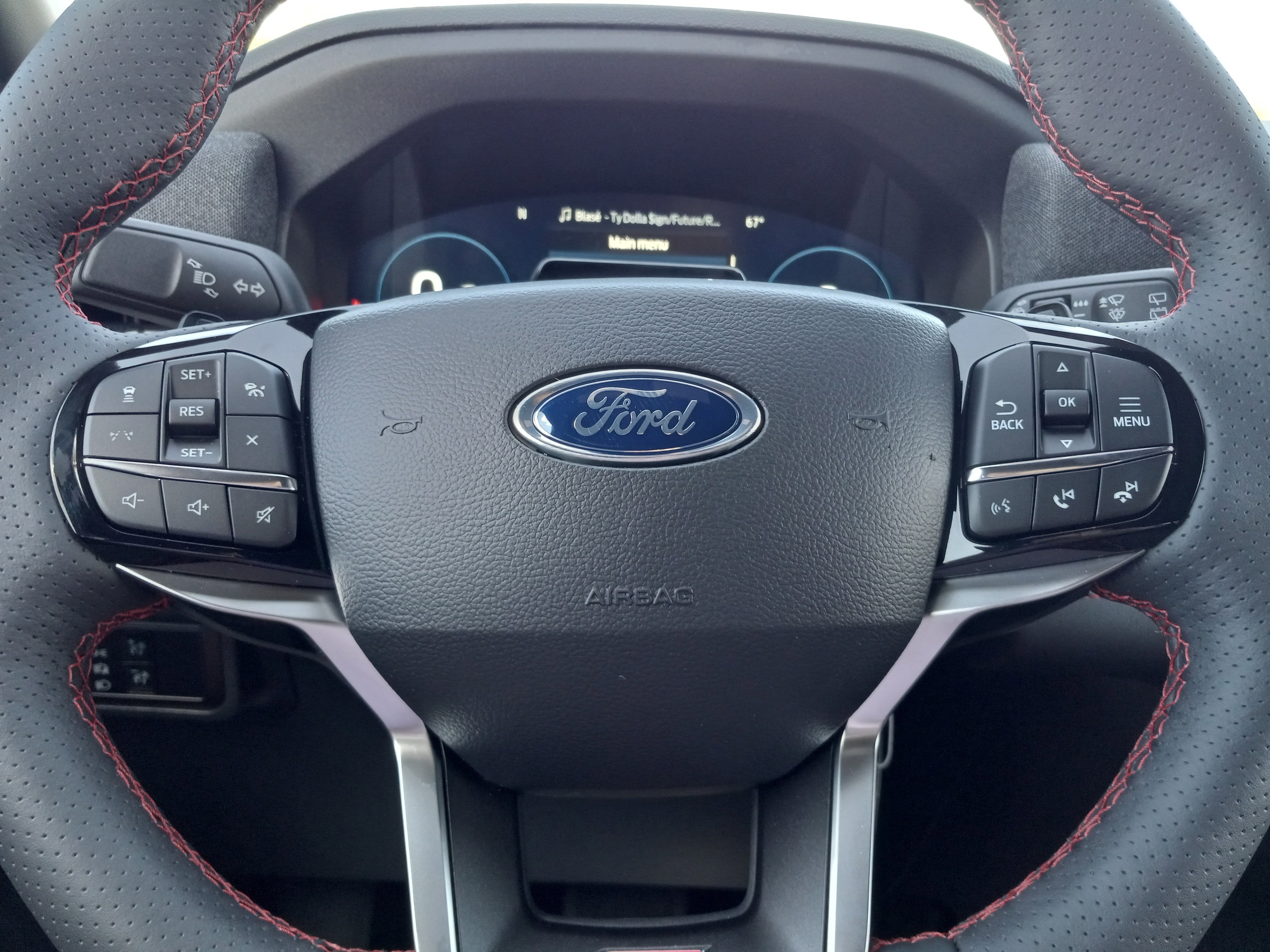 2025 Ford Explorer ST 4WD