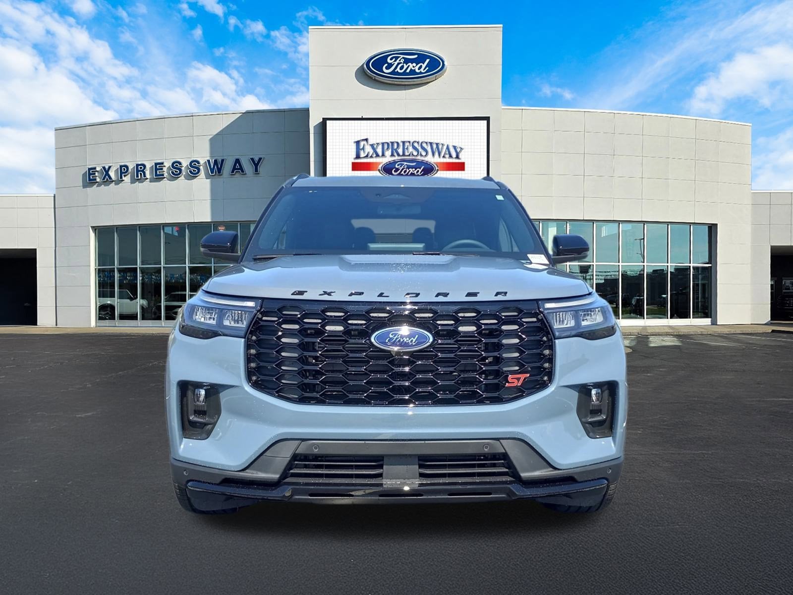 2025 Ford Explorer ST 4WD