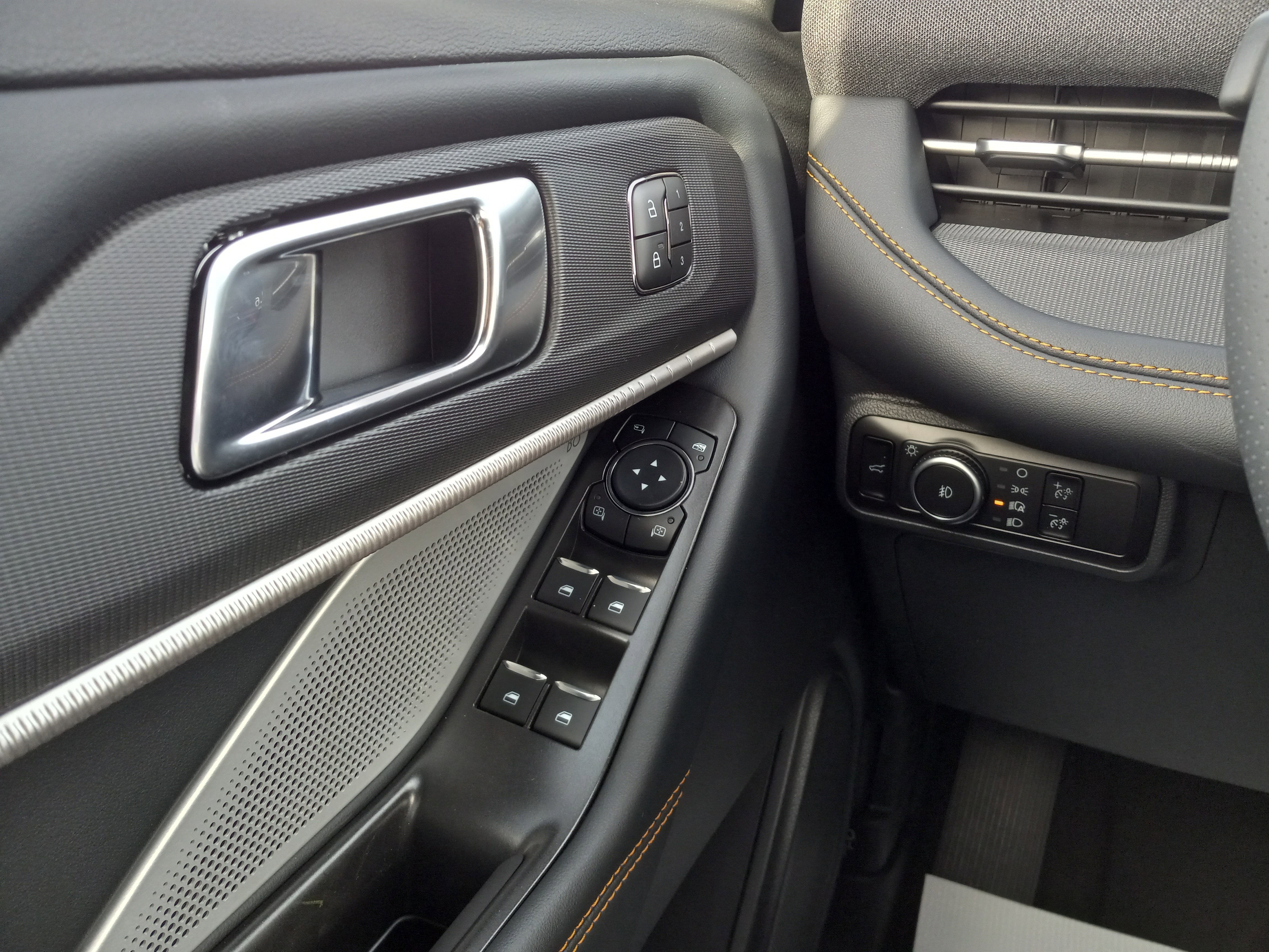 2026 Ford Explorer Tremor 4WD