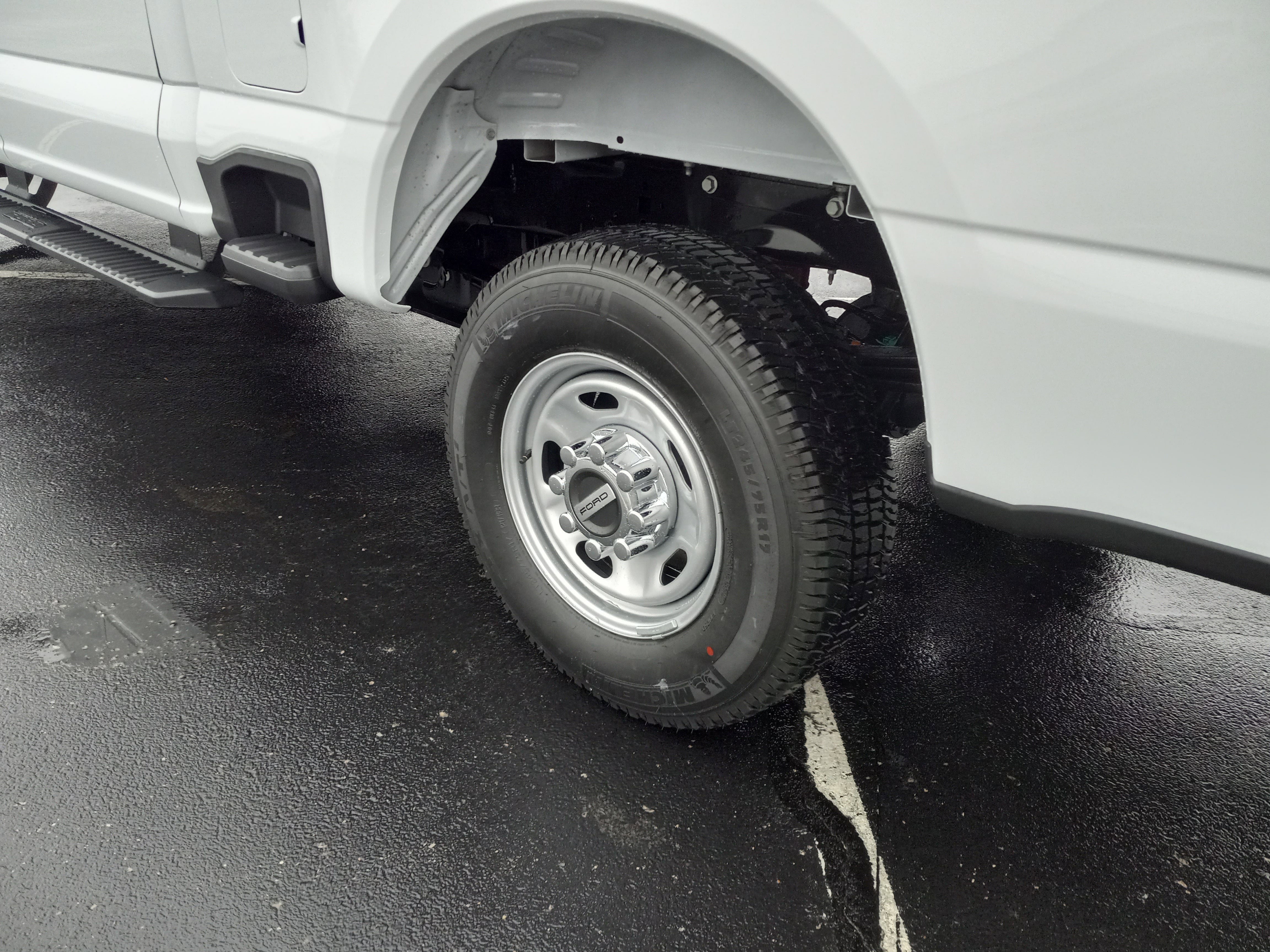 2026 Ford Super Duty F-250 SRW XL 4WD Crew Cab 6.75' Box