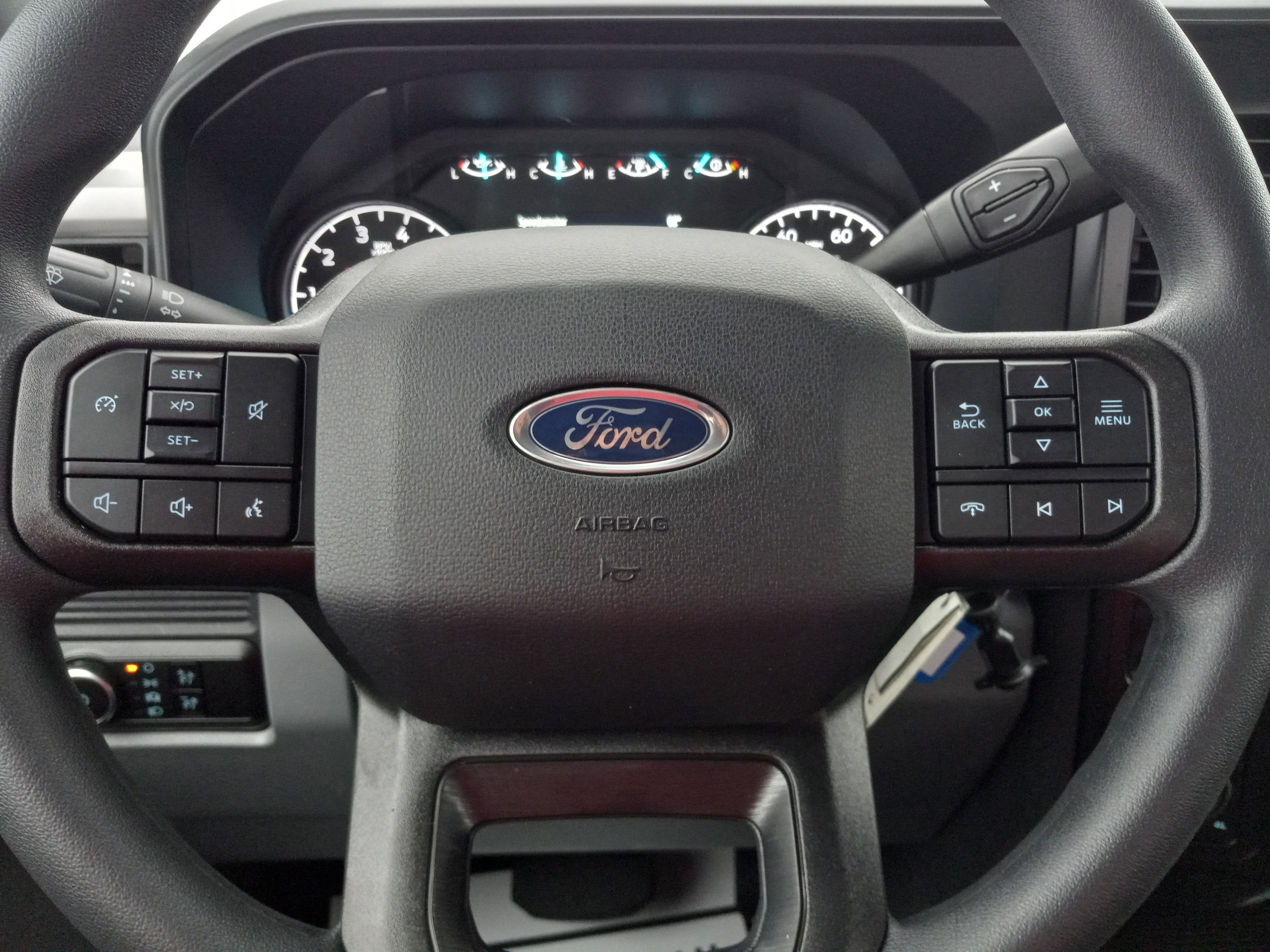 2026 Ford Super Duty F-250 SRW XL 4WD Crew Cab 6.75' Box