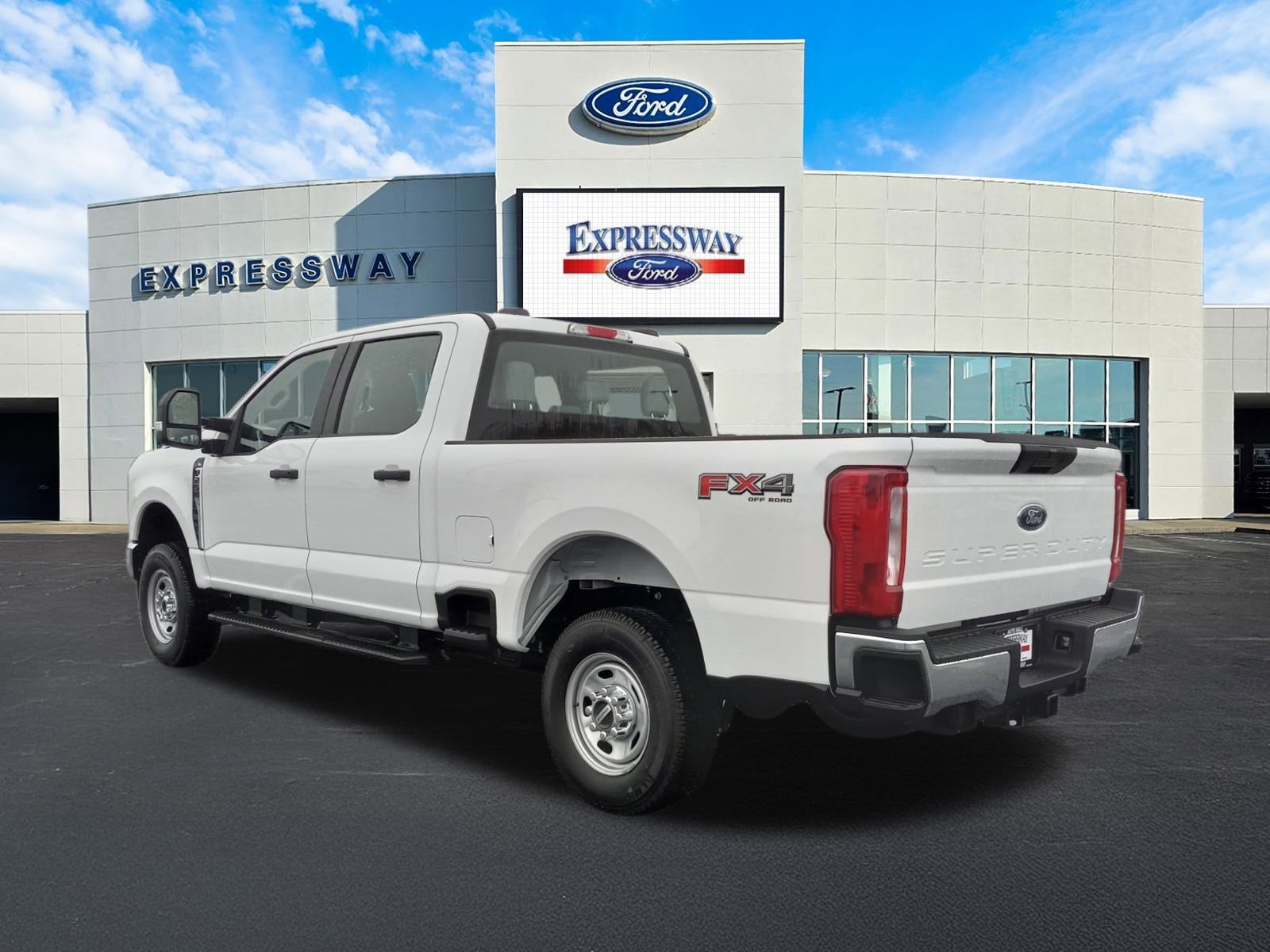 2026 Ford Super Duty F-250 SRW XL 4WD Crew Cab 6.75' Box