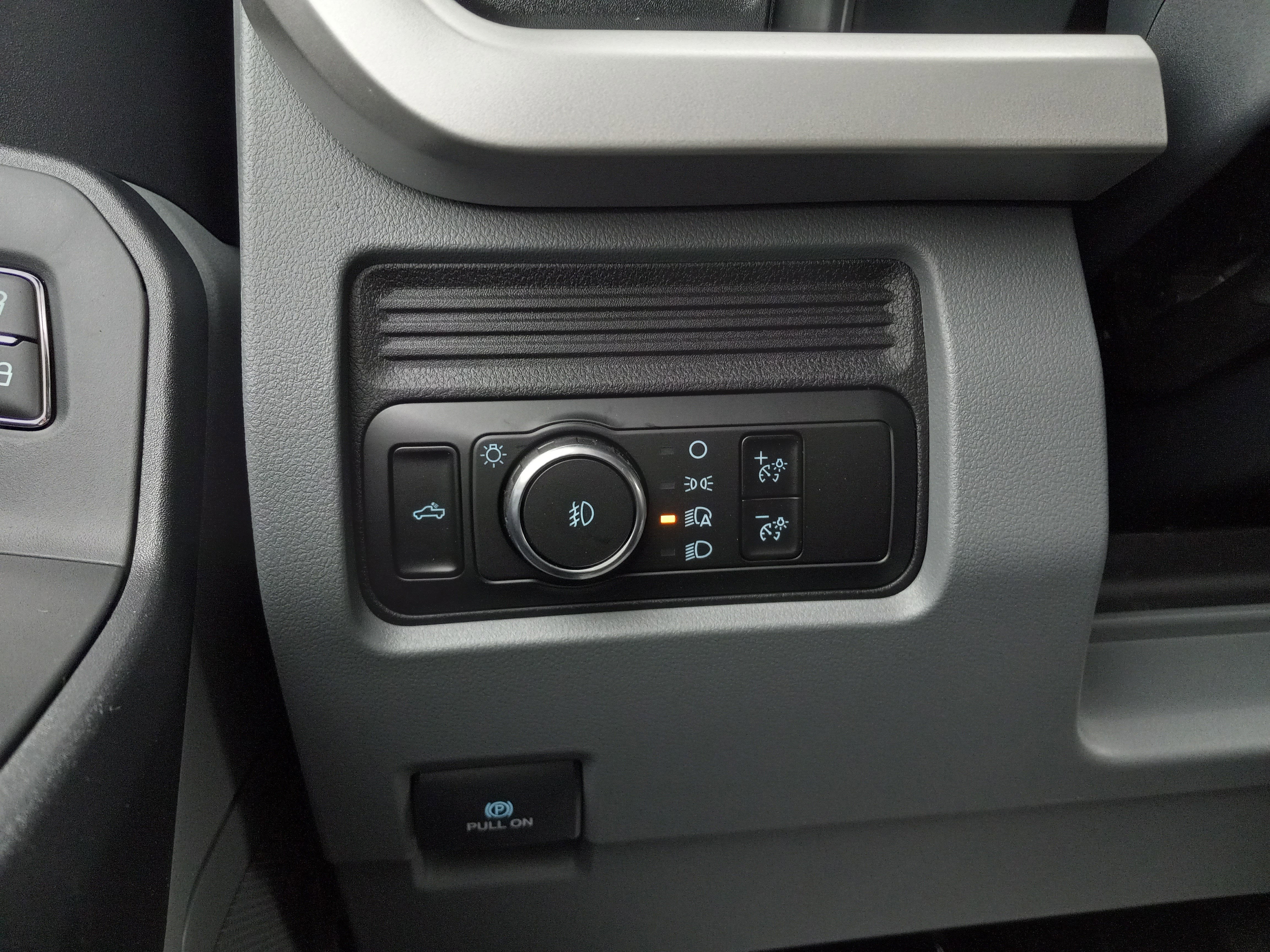 2026 Ford Super Duty F-250 SRW XL 4WD Crew Cab 8' Box