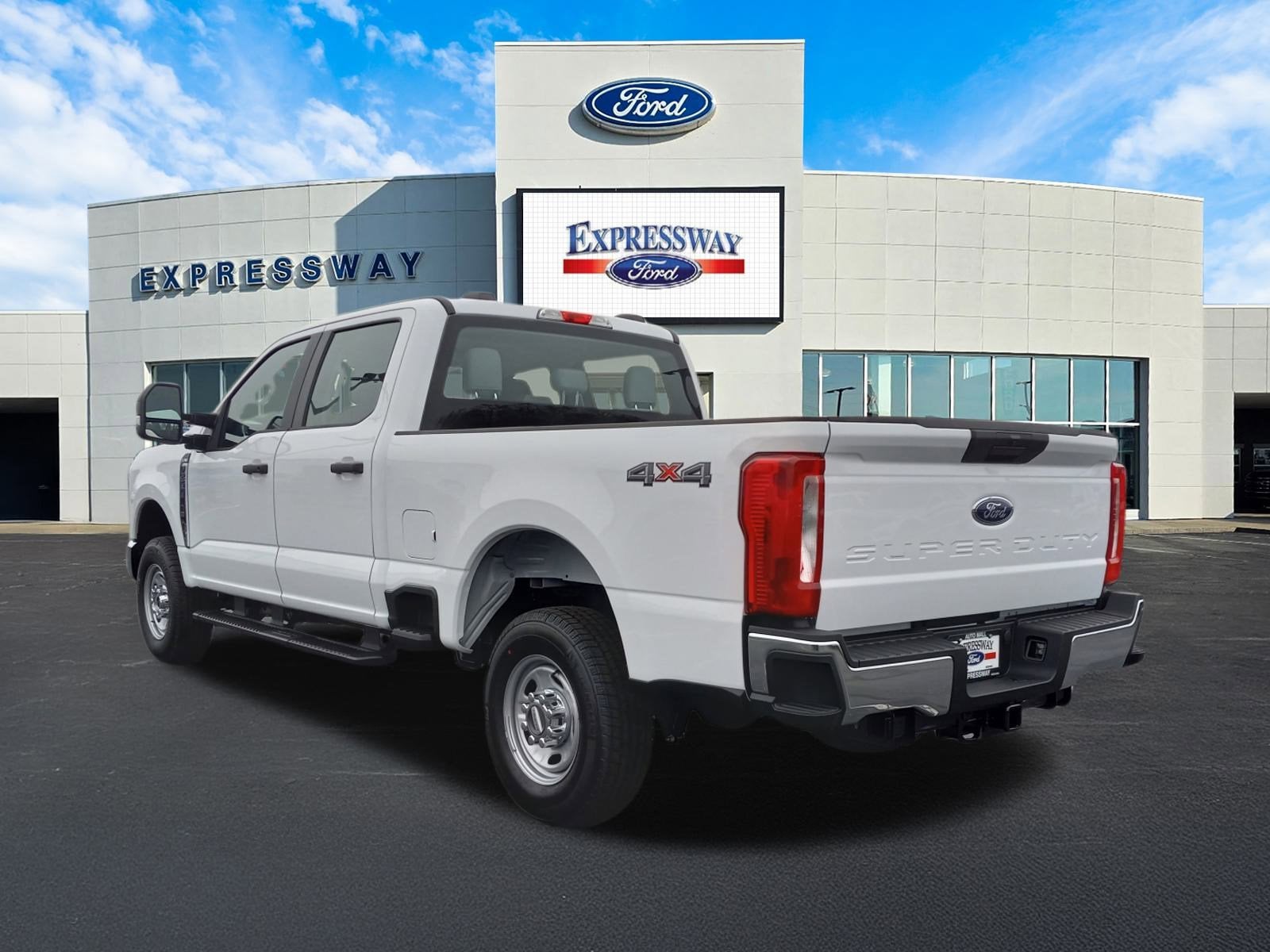 2026 Ford Super Duty F-250 SRW XL 4WD Crew Cab 8' Box