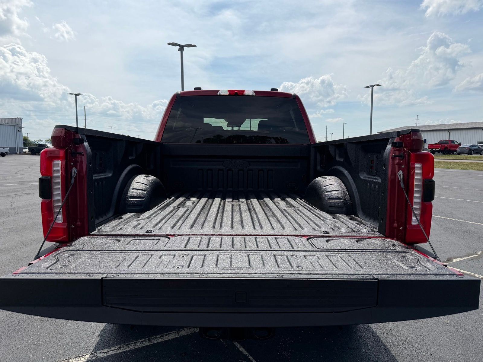 2027 Ford Super Duty F-250 SRW XLT