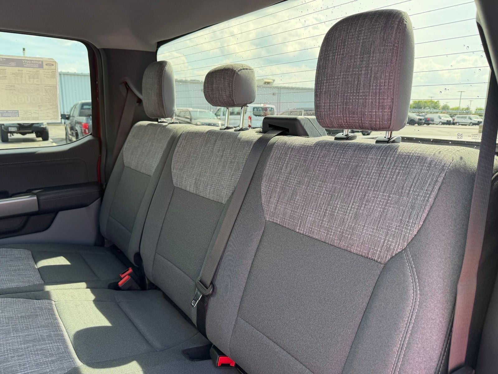 2027 Ford Super Duty F-250 SRW XLT