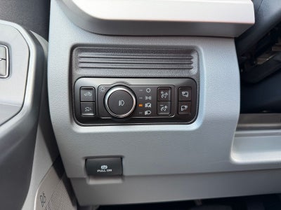 2027 Ford Super Duty F-250 SRW XLT