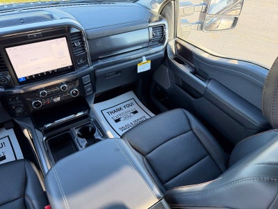 2027 Ford Super Duty F-250 SRW Lariat