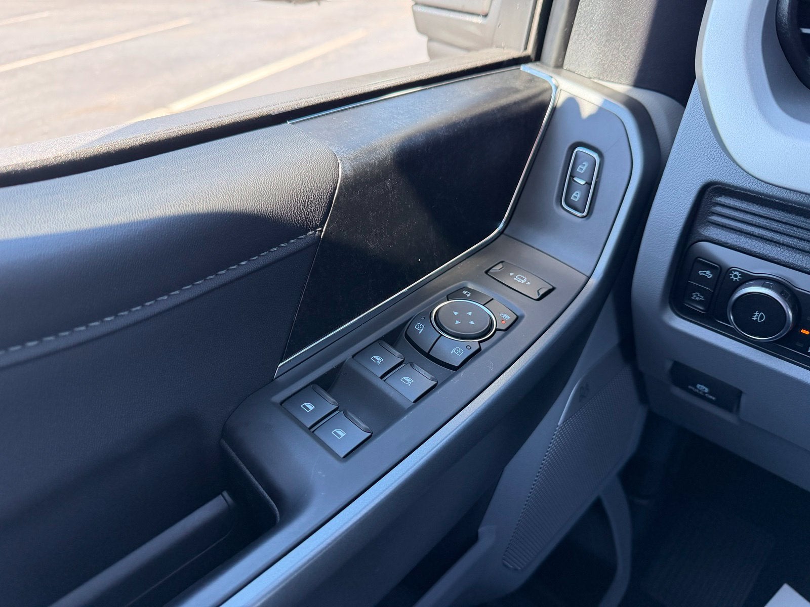 2027 Ford Super Duty F-250 SRW XLT