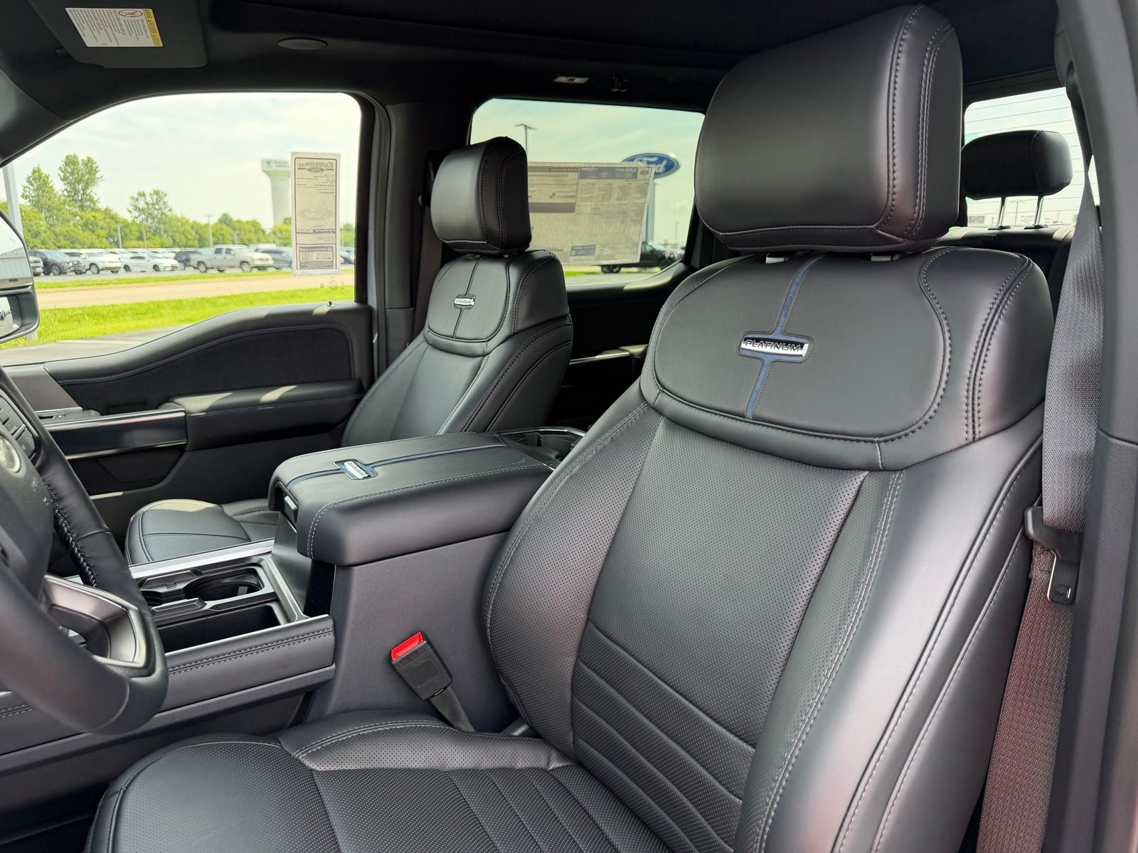 2026 Ford Super Duty F-250 SRW Platinum