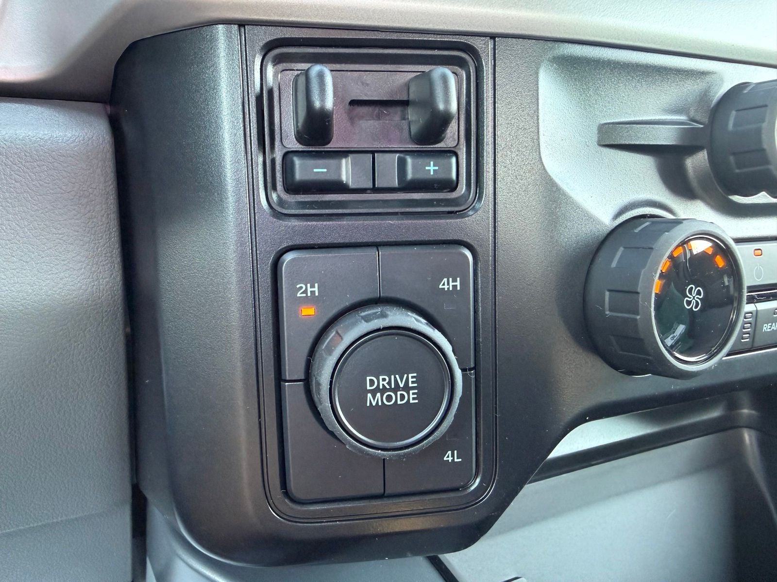 2027 Ford Super Duty F-250 SRW XLT