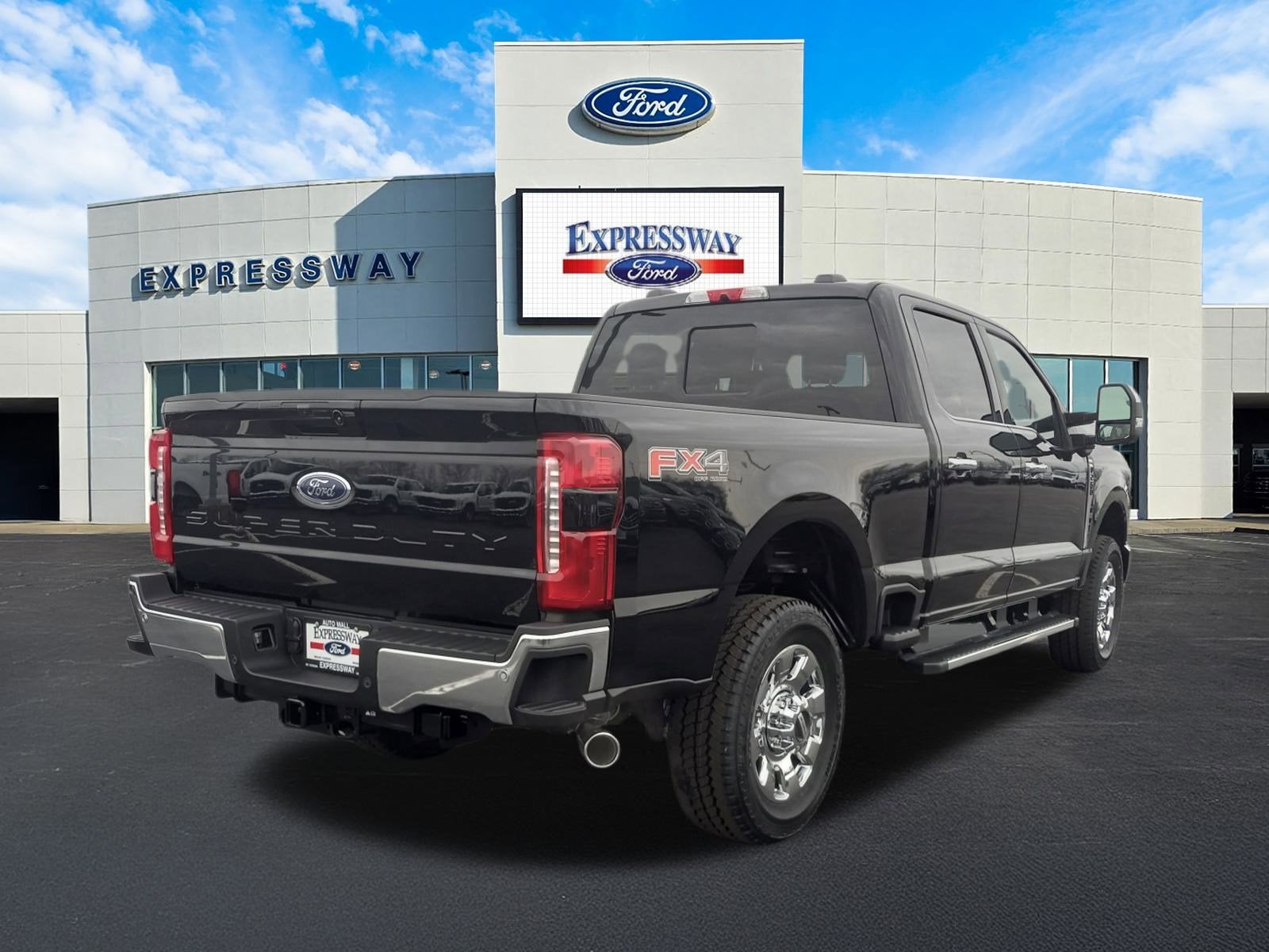 2026 Ford Super Duty F-250 SRW LARIAT 4WD Crew Cab 6.75' Box