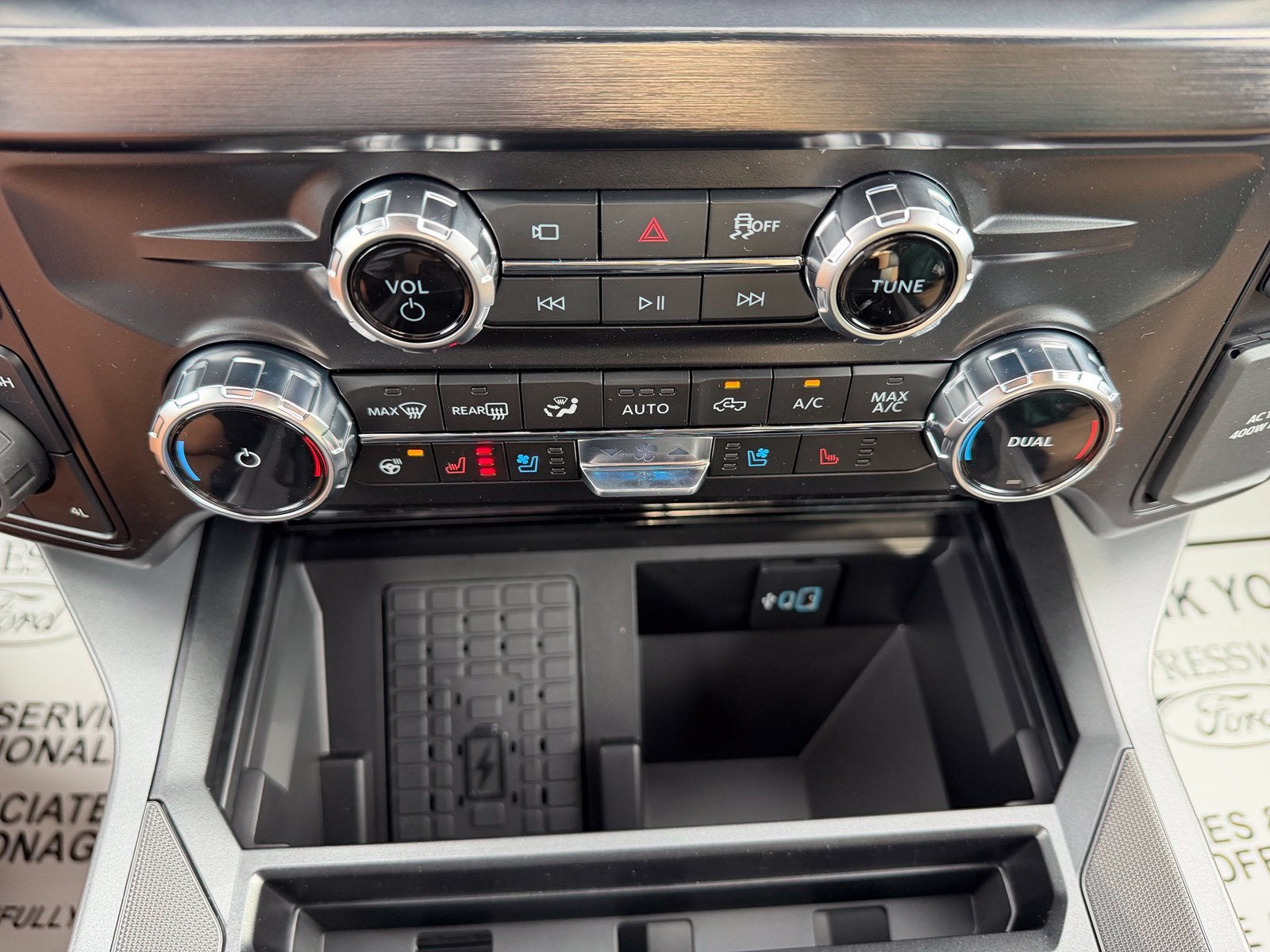 2027 Ford Super Duty F-250 SRW Lariat