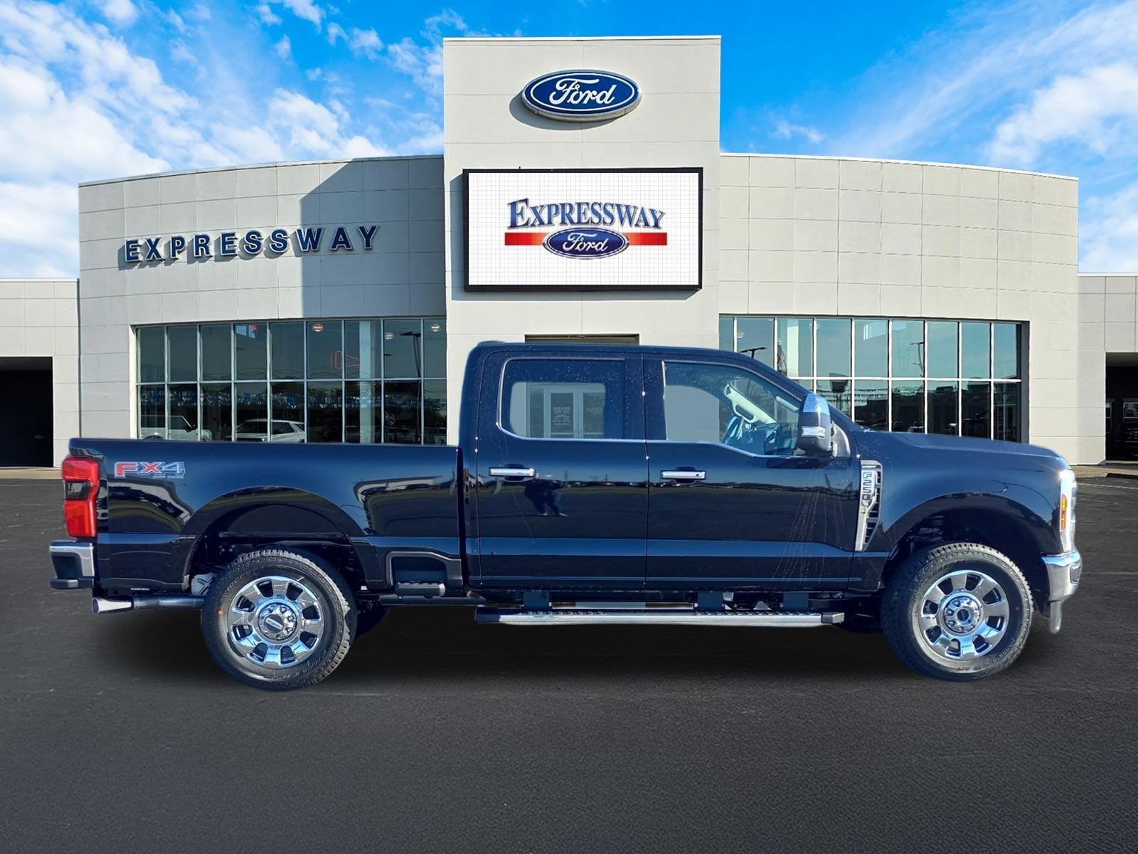 2026 Ford Super Duty F-250 SRW LARIAT 4WD Crew Cab 6.75' Box