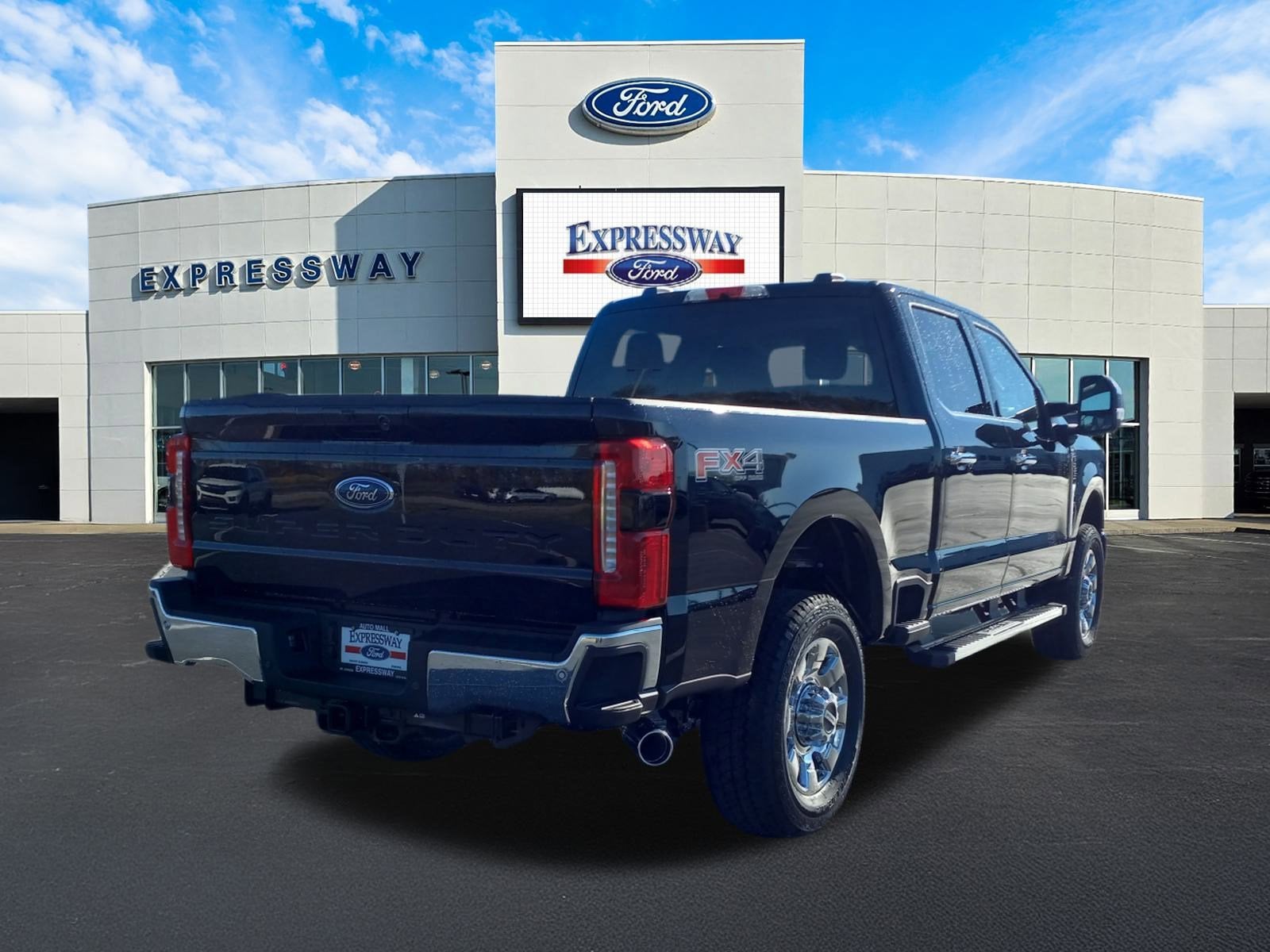 2026 Ford Super Duty F-250 SRW LARIAT 4WD Crew Cab 6.75' Box