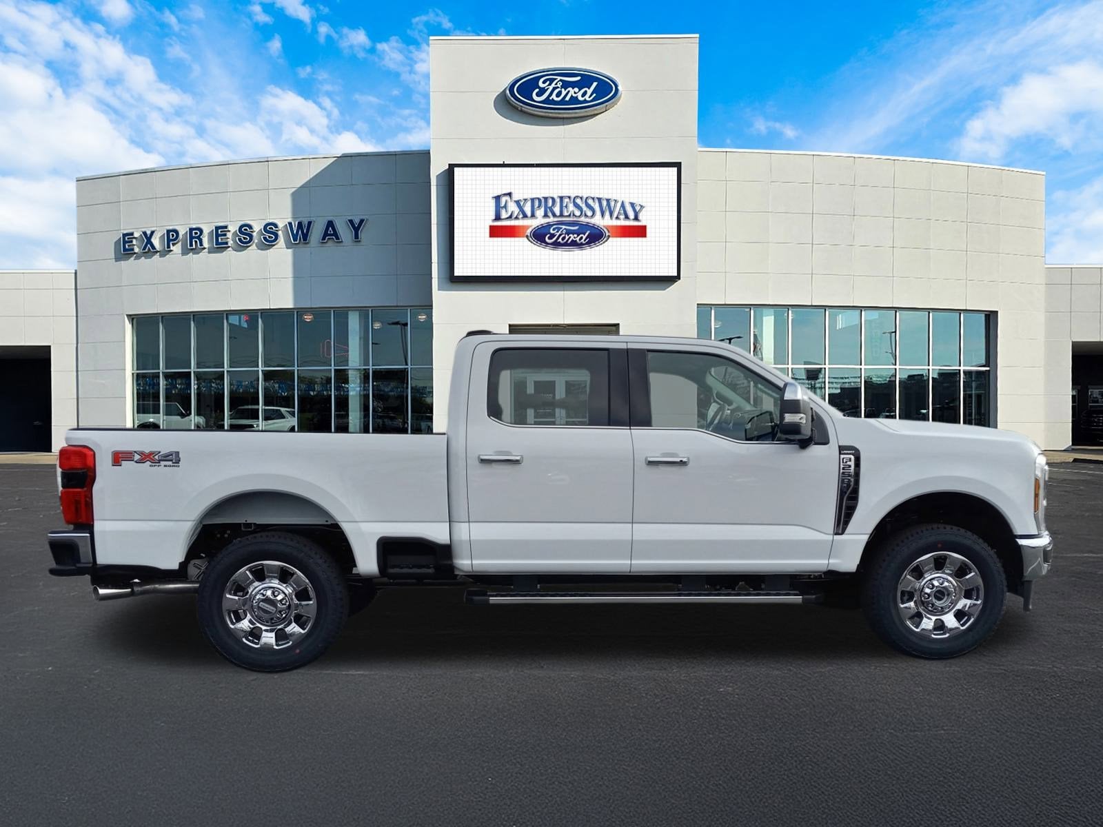 2026 Ford Super Duty F-250 SRW LARIAT 4WD Crew Cab 6.75' Box