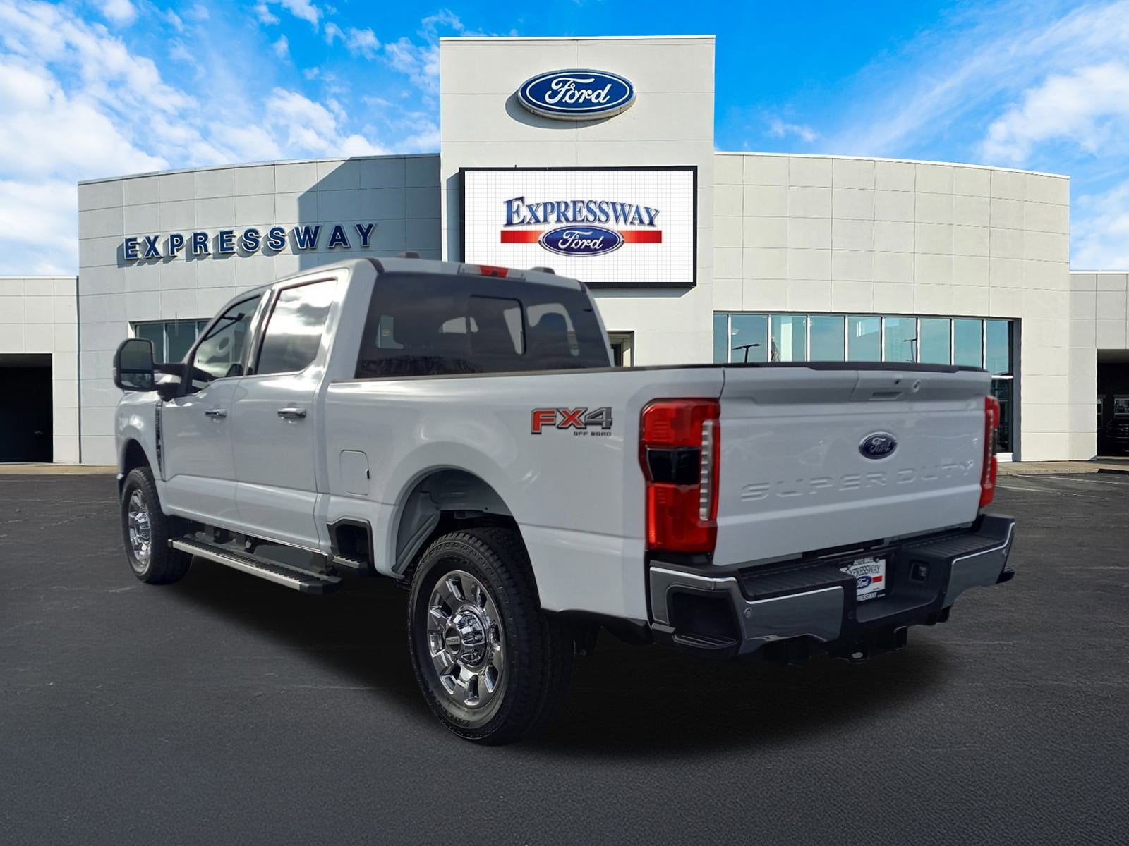 2026 Ford Super Duty F-250 SRW LARIAT 4WD Crew Cab 6.75' Box