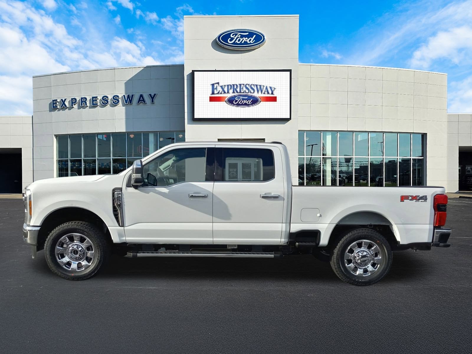 2026 Ford Super Duty F-250 SRW LARIAT 4WD Crew Cab 6.75' Box