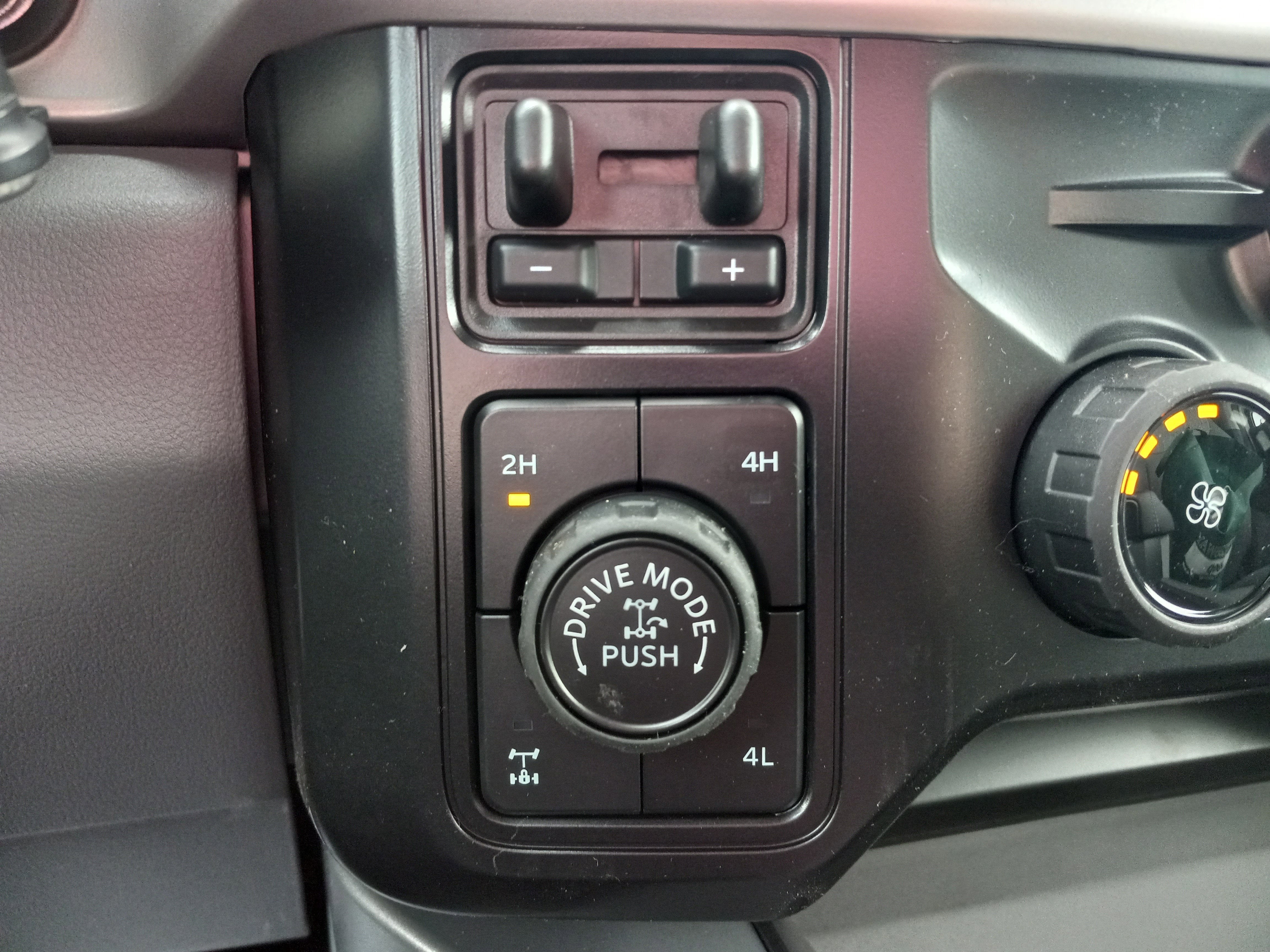 2026 Ford Super Duty F-250 SRW XLT 4WD Crew Cab 6.75' Box