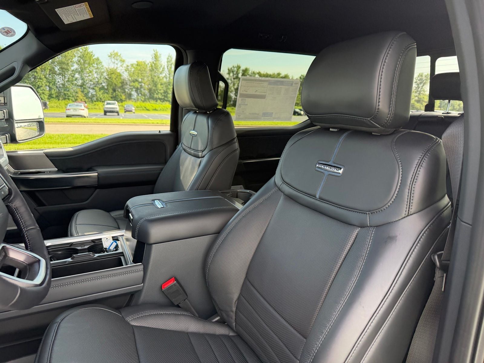 2026 Ford Super Duty F-250 SRW Platinum