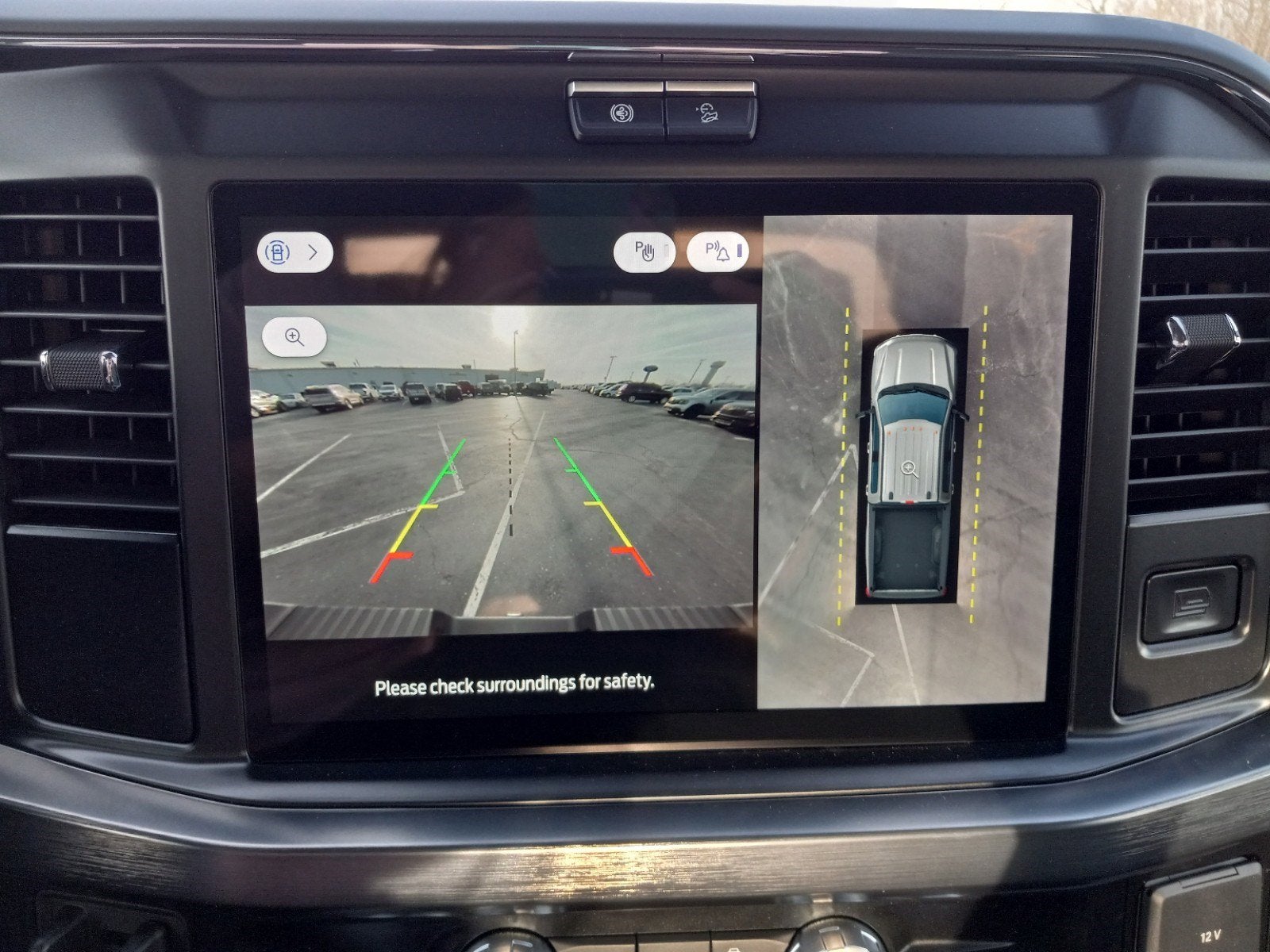 2025 Ford Super Duty F-250 SRW F-250® Lariat®