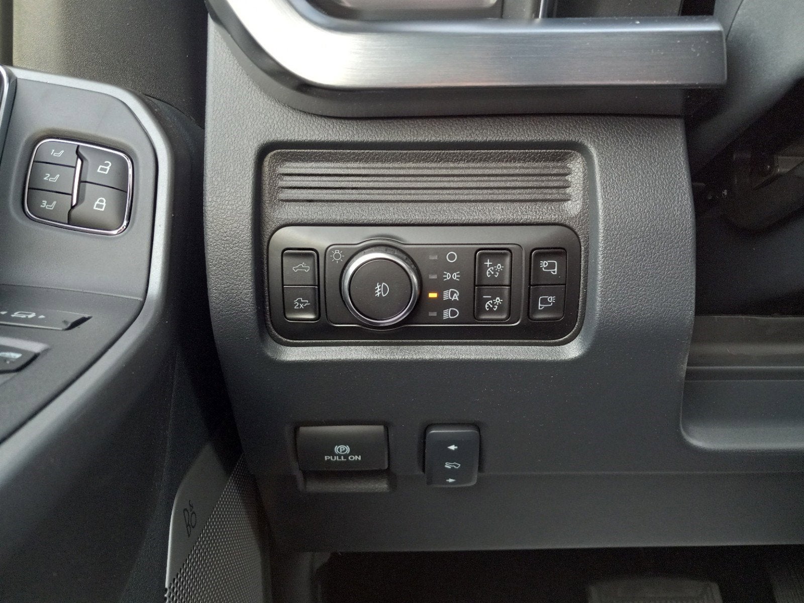 2025 Ford Super Duty F-250 SRW F-250® Lariat®