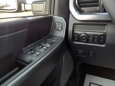 2025 Ford Super Duty F-250 SRW F-250® Lariat®