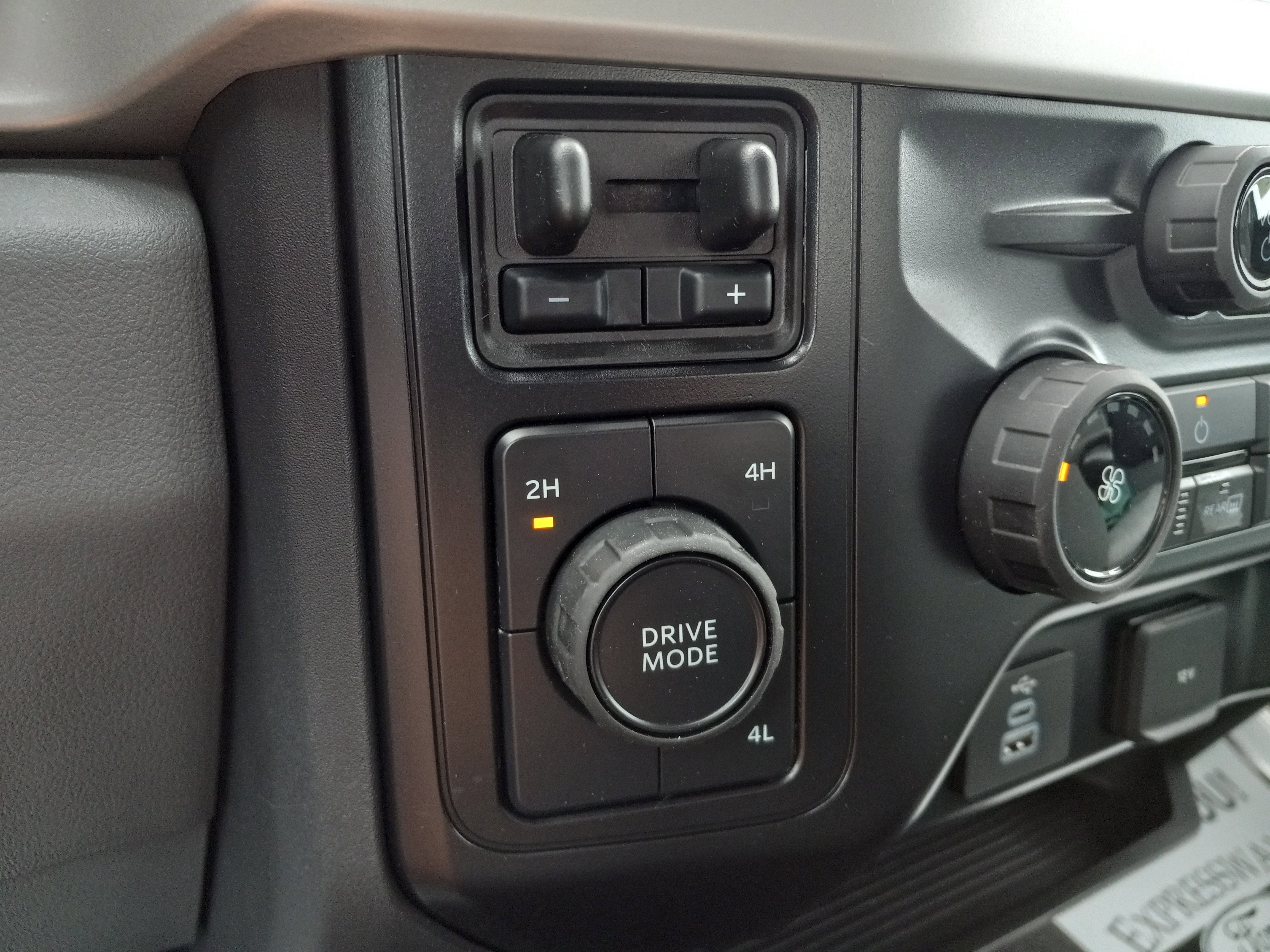 2025 Ford Super Duty F-250 SRW XLT