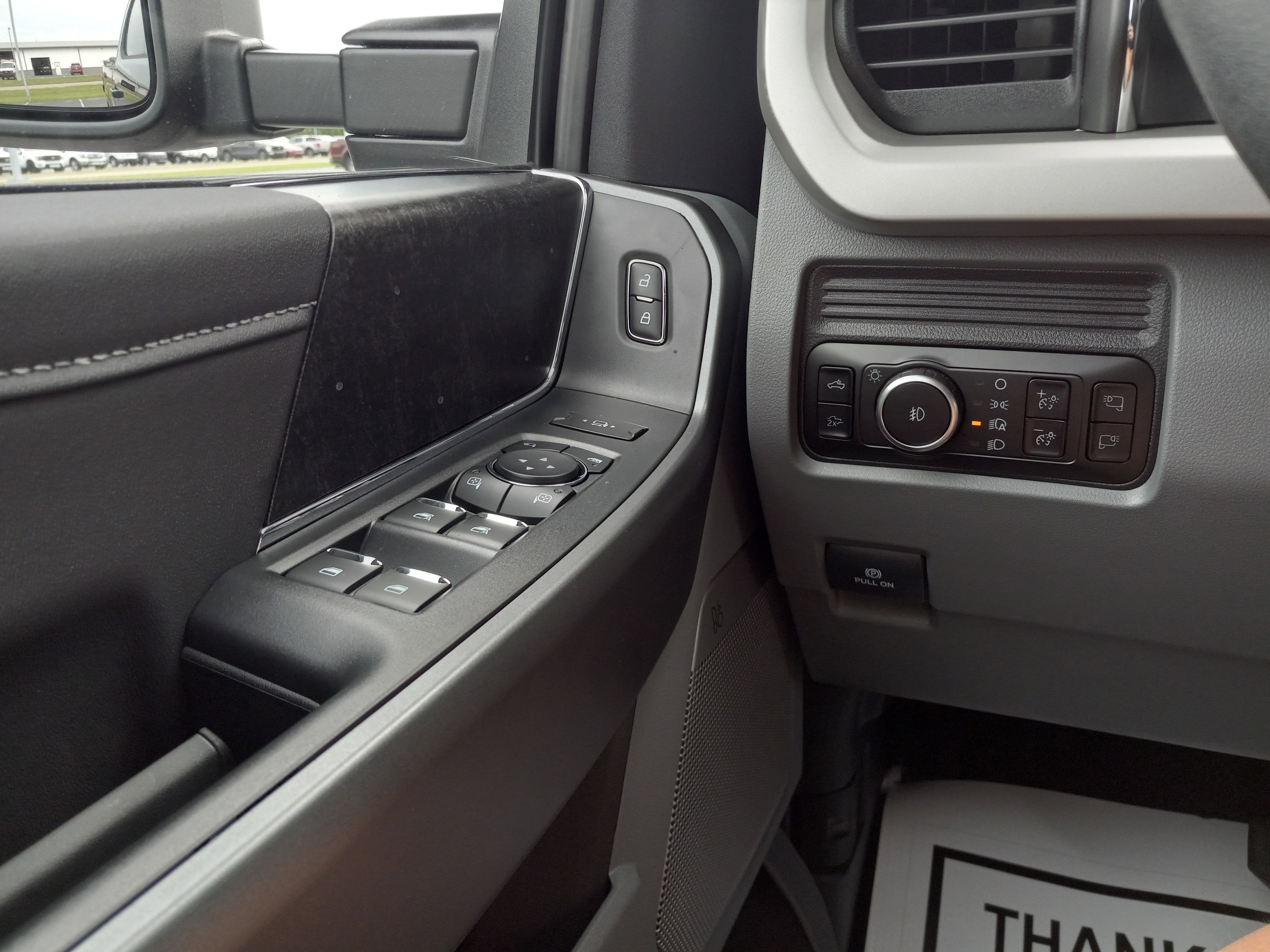 2025 Ford Super Duty F-250 SRW XLT