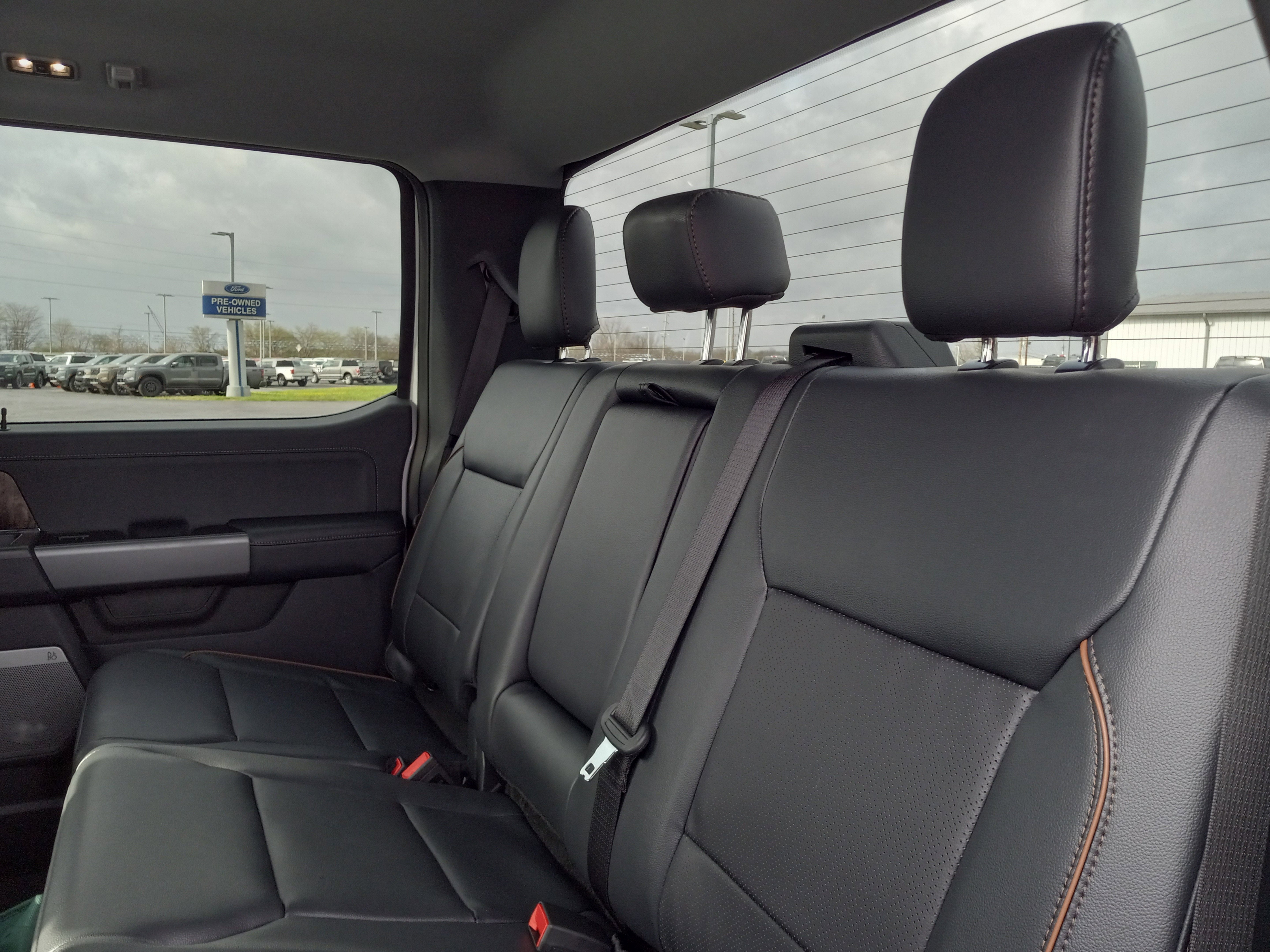 2025 Ford Super Duty F-250 SRW F-250® Lariat®