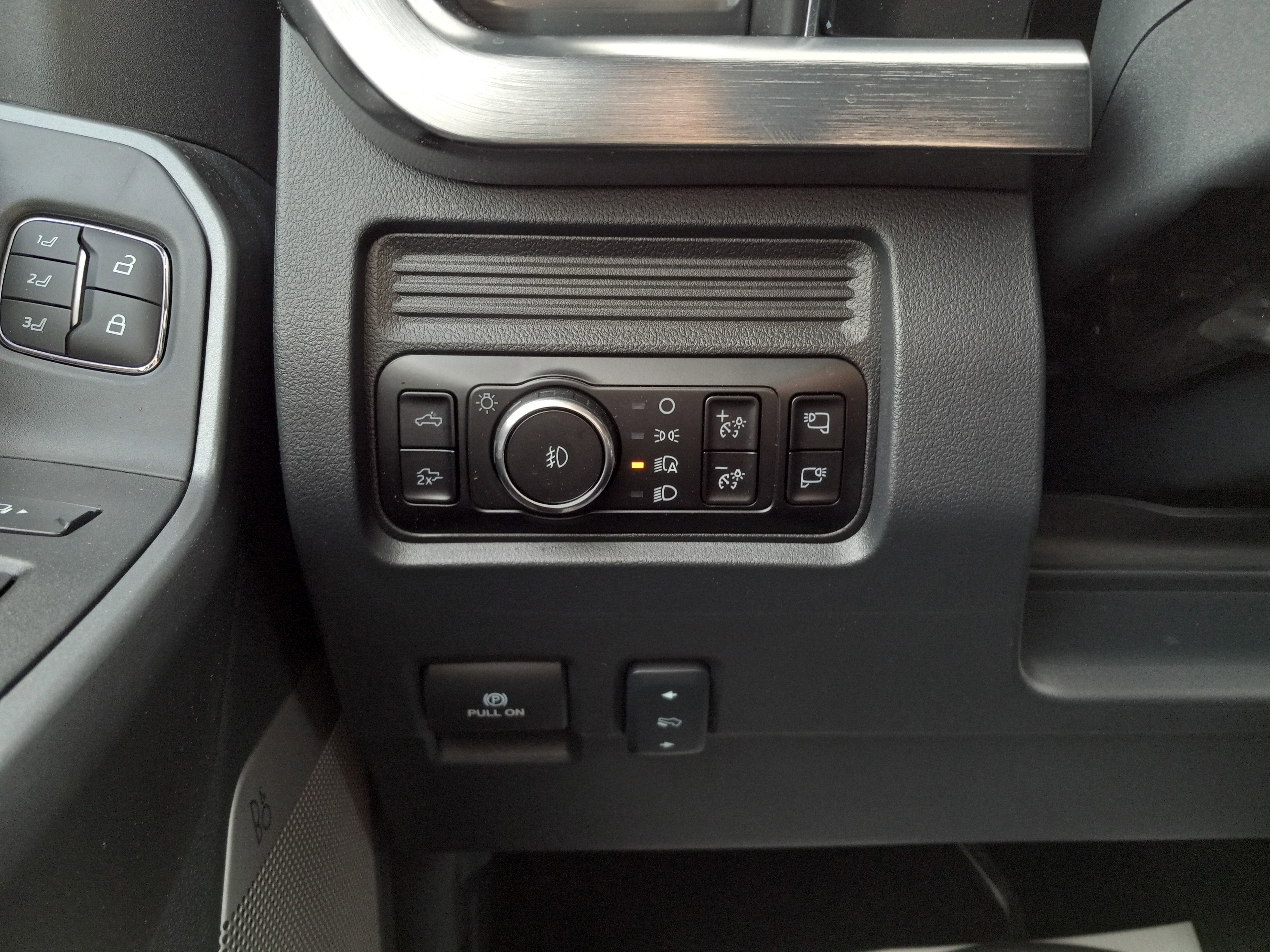 2025 Ford Super Duty F-250 SRW F-250® Lariat®