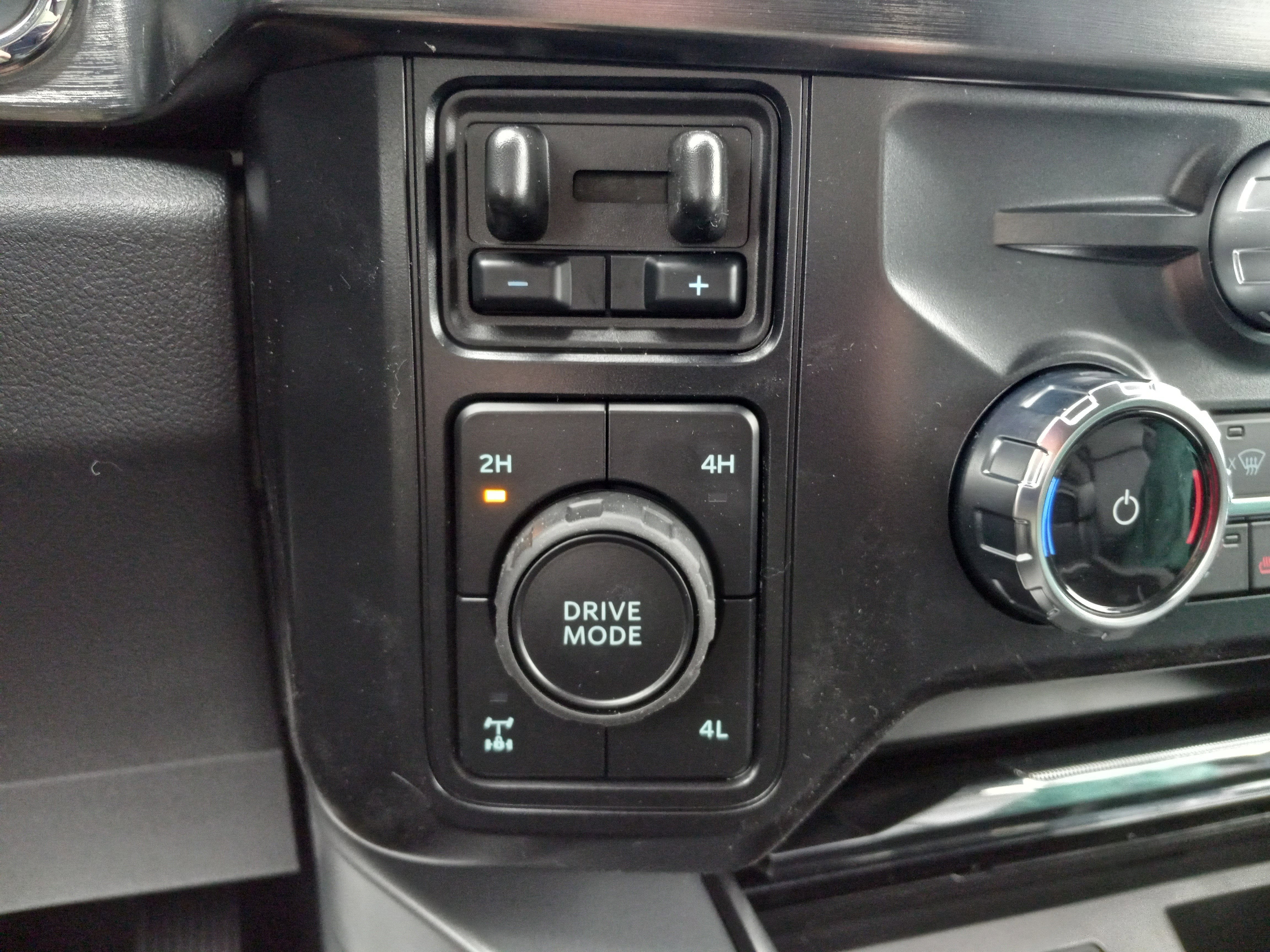 2026 Ford Super Duty F-250 SRW LARIAT 4WD Crew Cab 6.75' Box