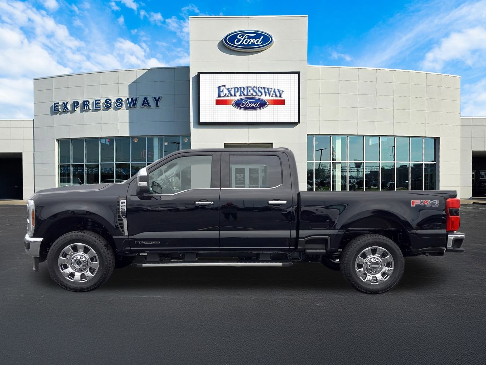 2026 Ford Super Duty F-250 SRW LARIAT 4WD Crew Cab 6.75' Box