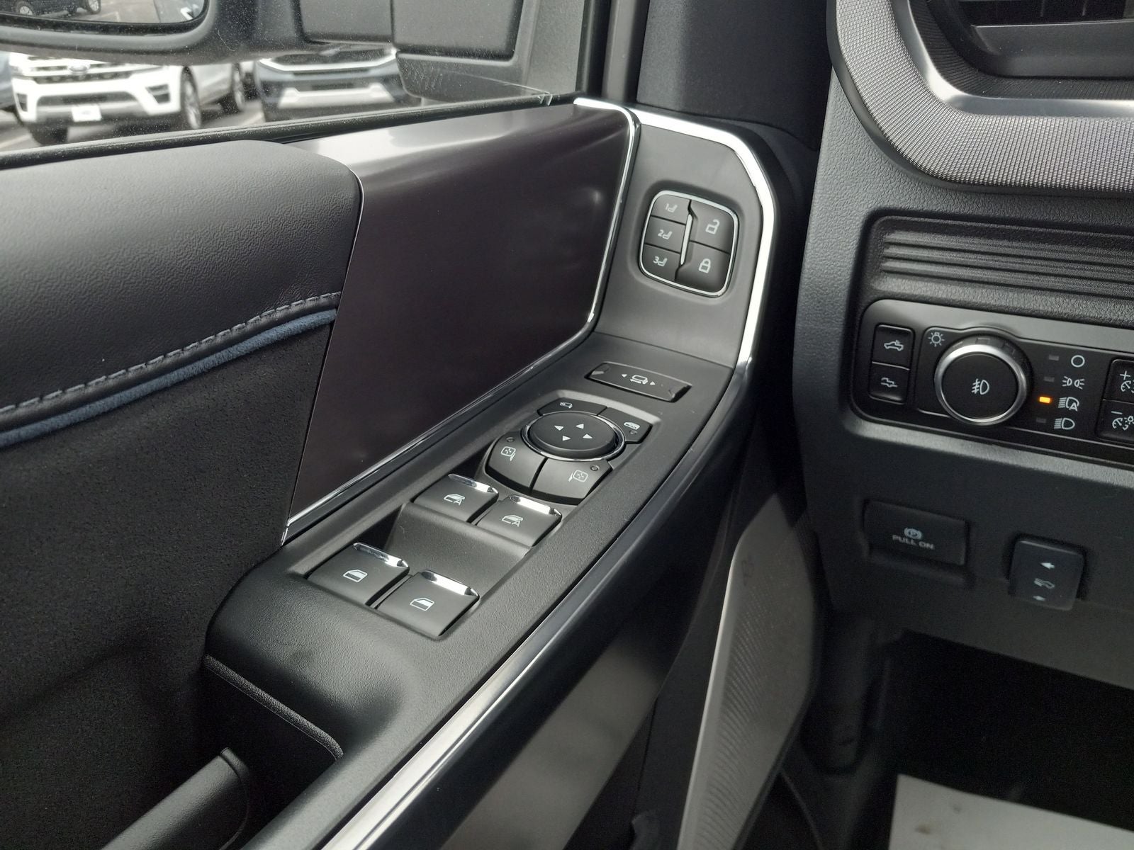 2026 Ford Super Duty F-250 SRW Platinum 4WD Crew Cab 6.75' Box