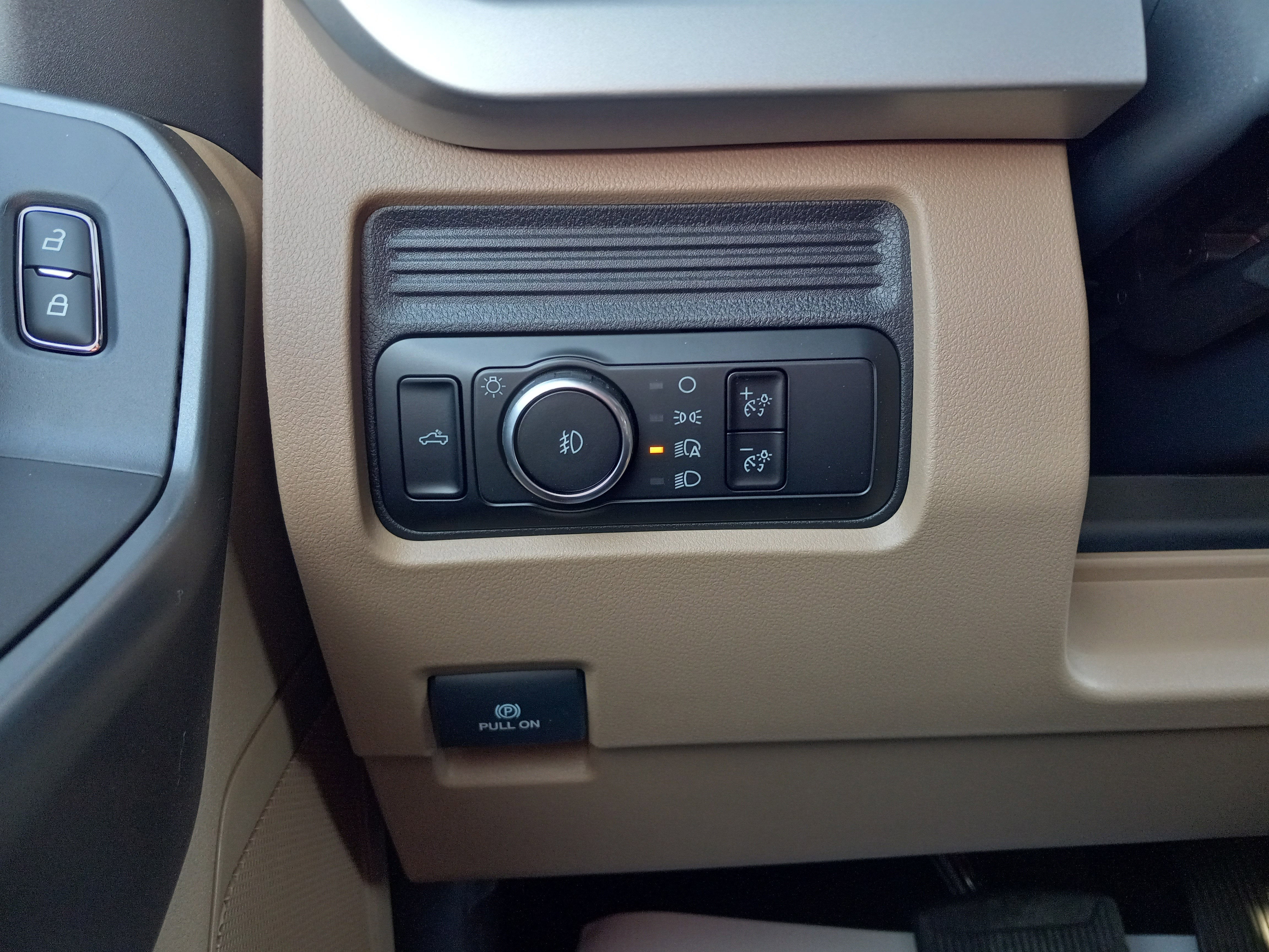 2026 Ford Super Duty F-350 SRW XLT 4WD Crew Cab 6.75' Box