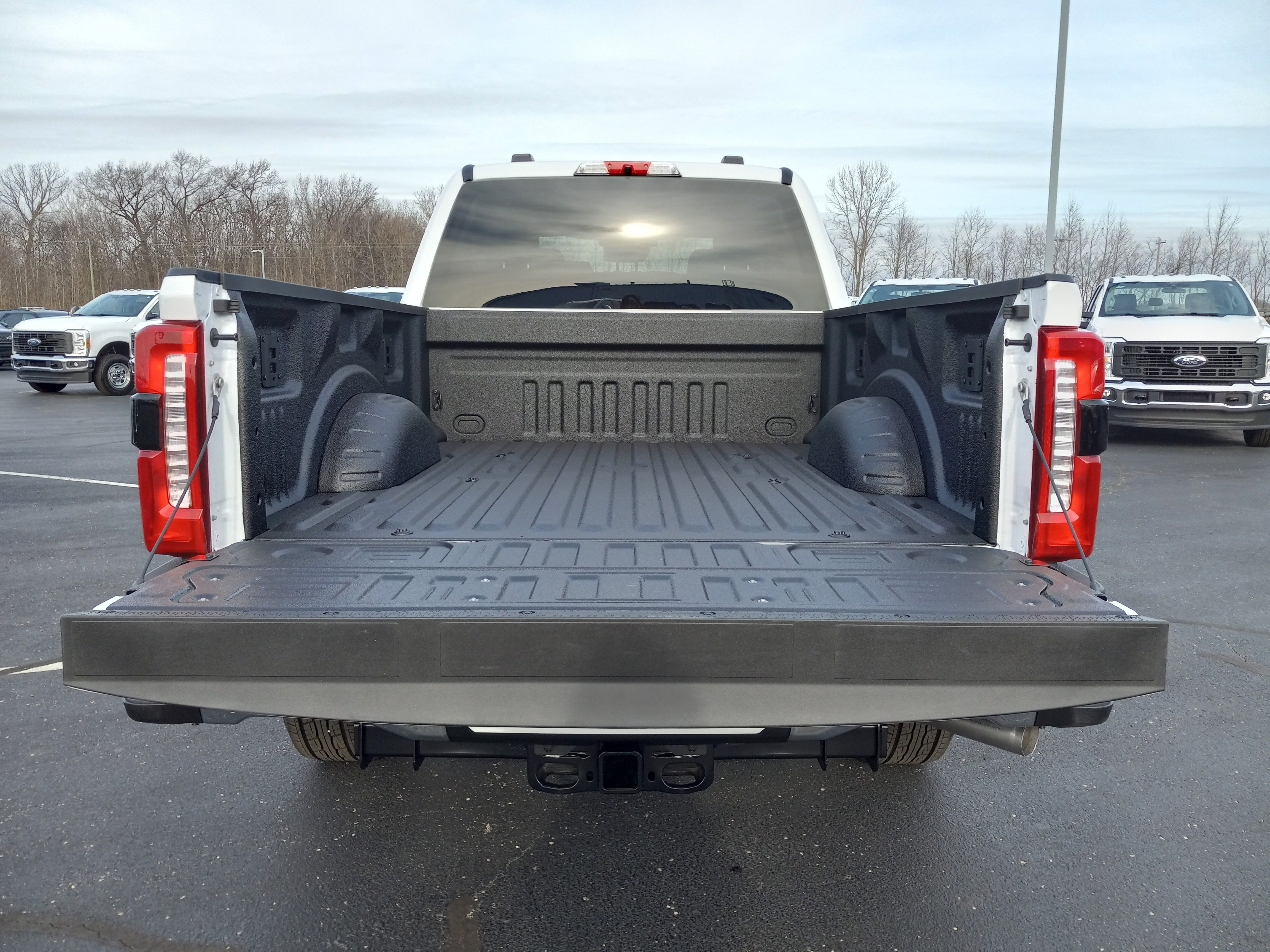 2026 Ford Super Duty F-350 SRW LARIAT 4WD Crew Cab 8' Box