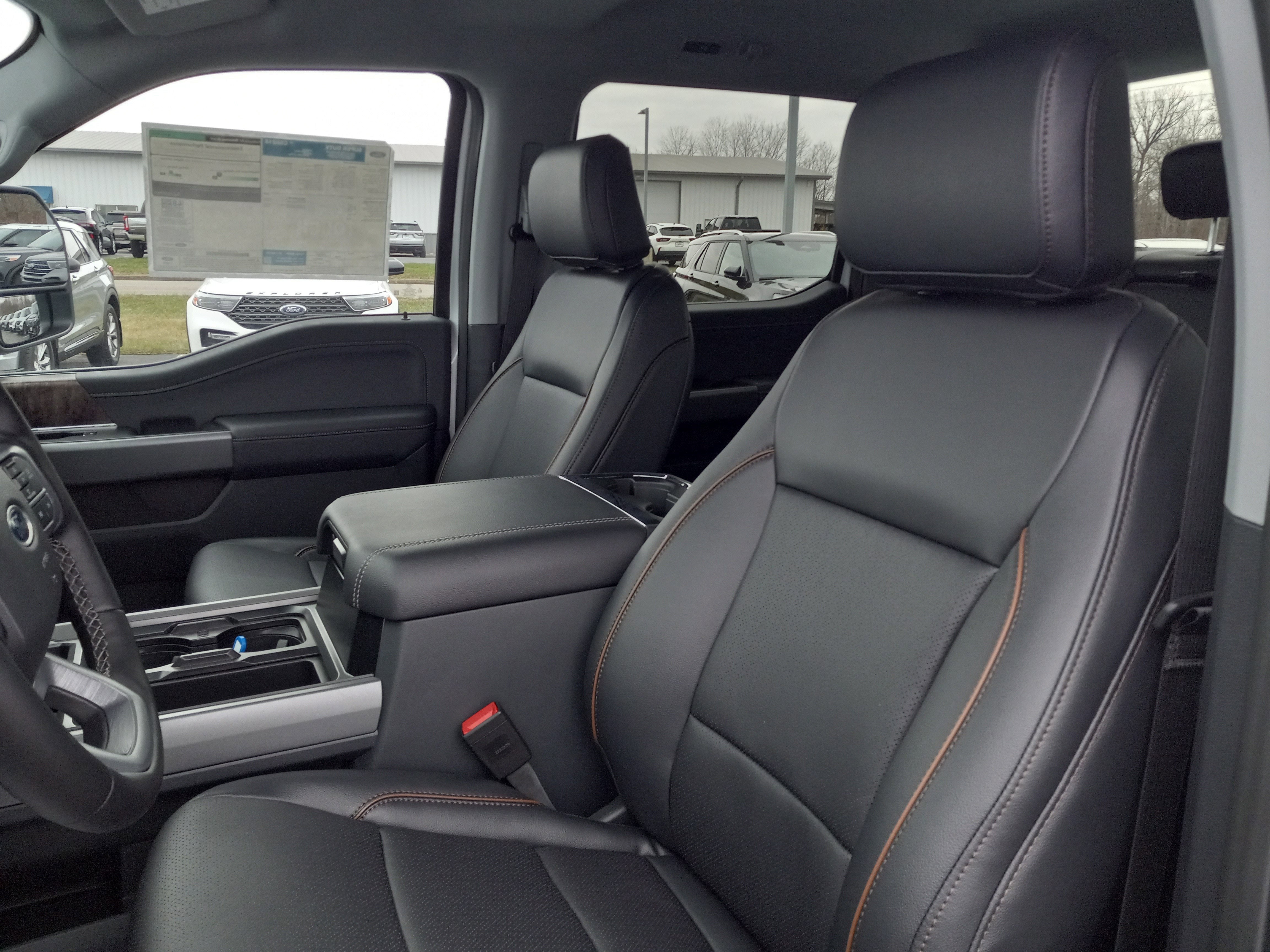 2026 Ford Super Duty F-350 SRW LARIAT 4WD Crew Cab 8' Box