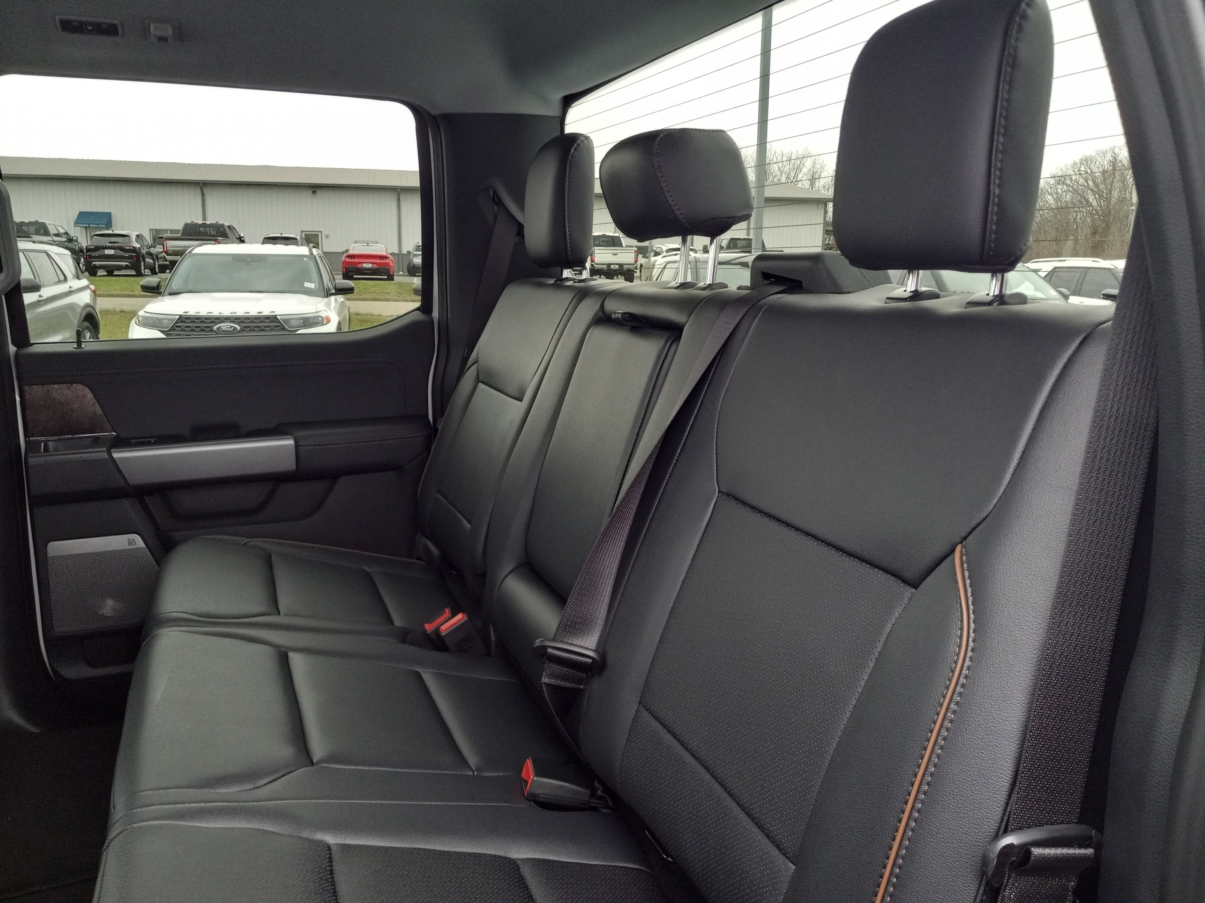 2026 Ford Super Duty F-350 SRW LARIAT 4WD Crew Cab 8' Box