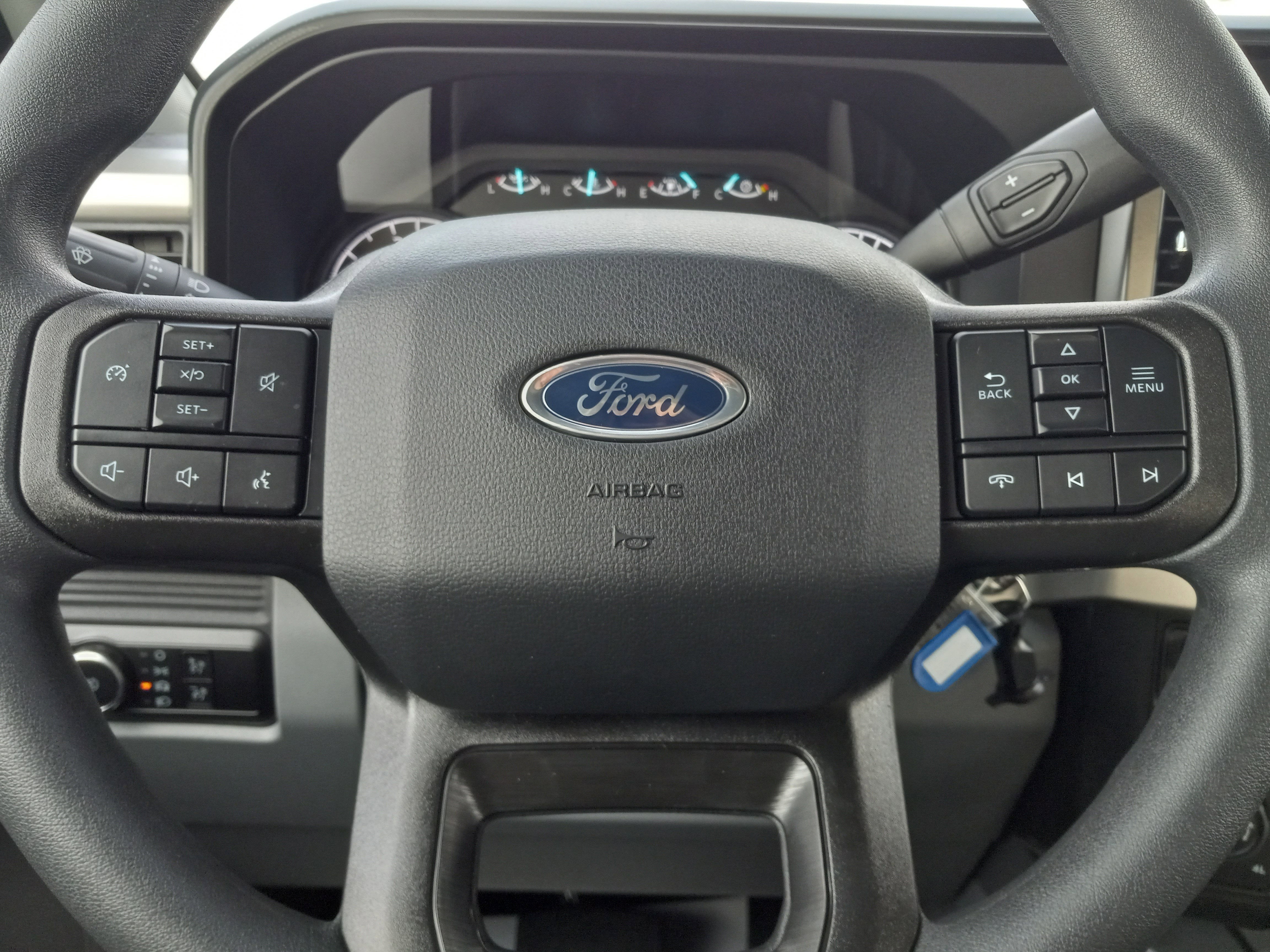 2026 Ford Super Duty F-350 SRW XLT 4WD Crew Cab 6.75' Box