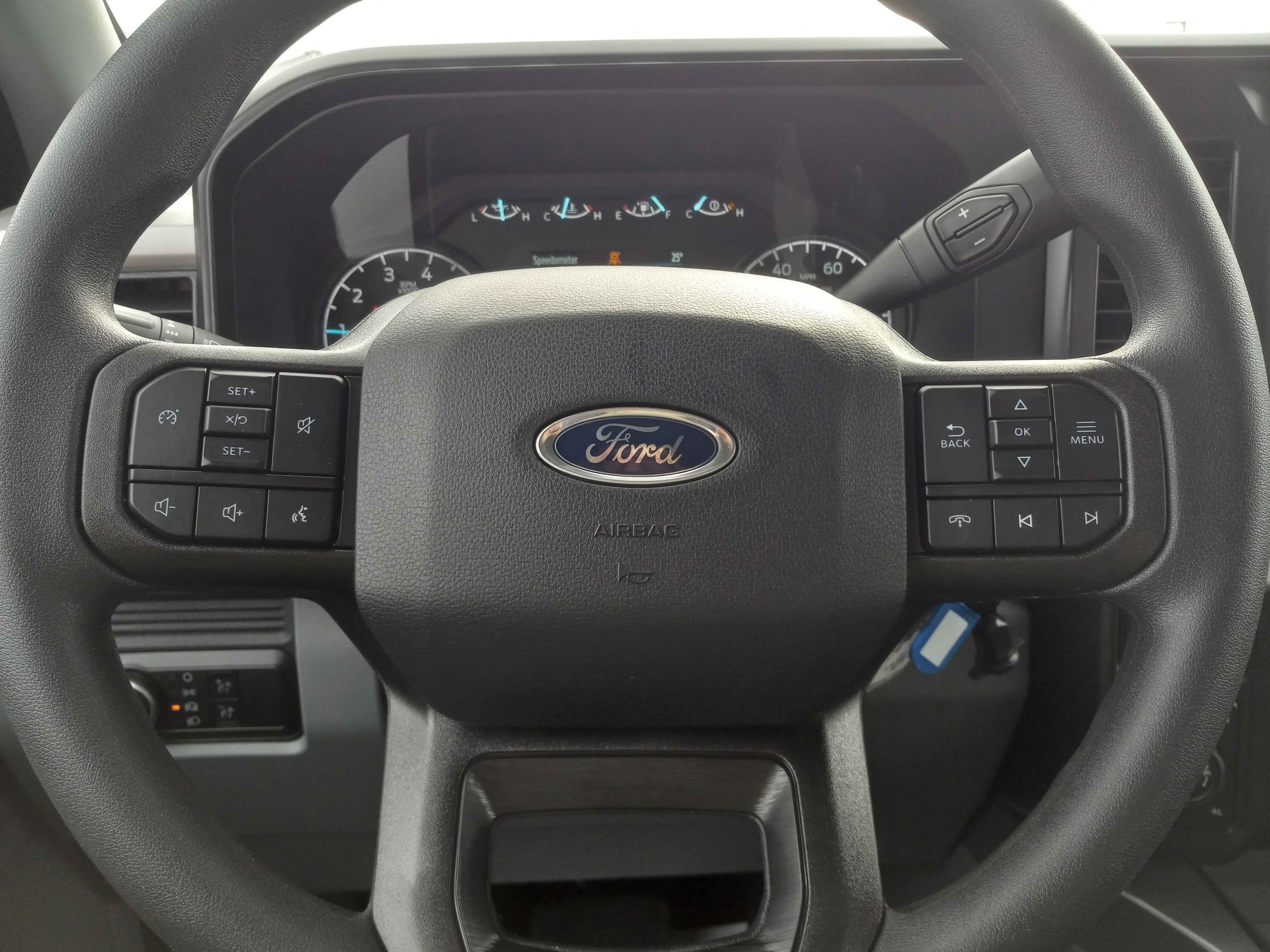 2026 Ford Super Duty F-350 SRW XLT 4WD Crew Cab 6.75' Box