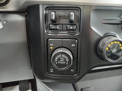 2026 Ford Super Duty F-350 SRW XLT 4WD Crew Cab 6.75' Box