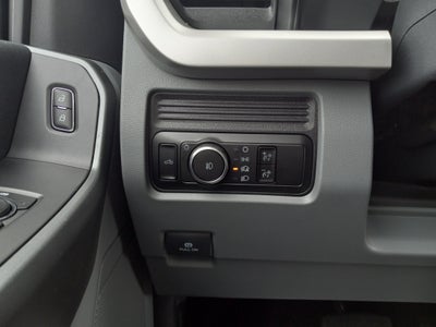 2026 Ford Super Duty F-350 SRW XLT 4WD Crew Cab 6.75' Box