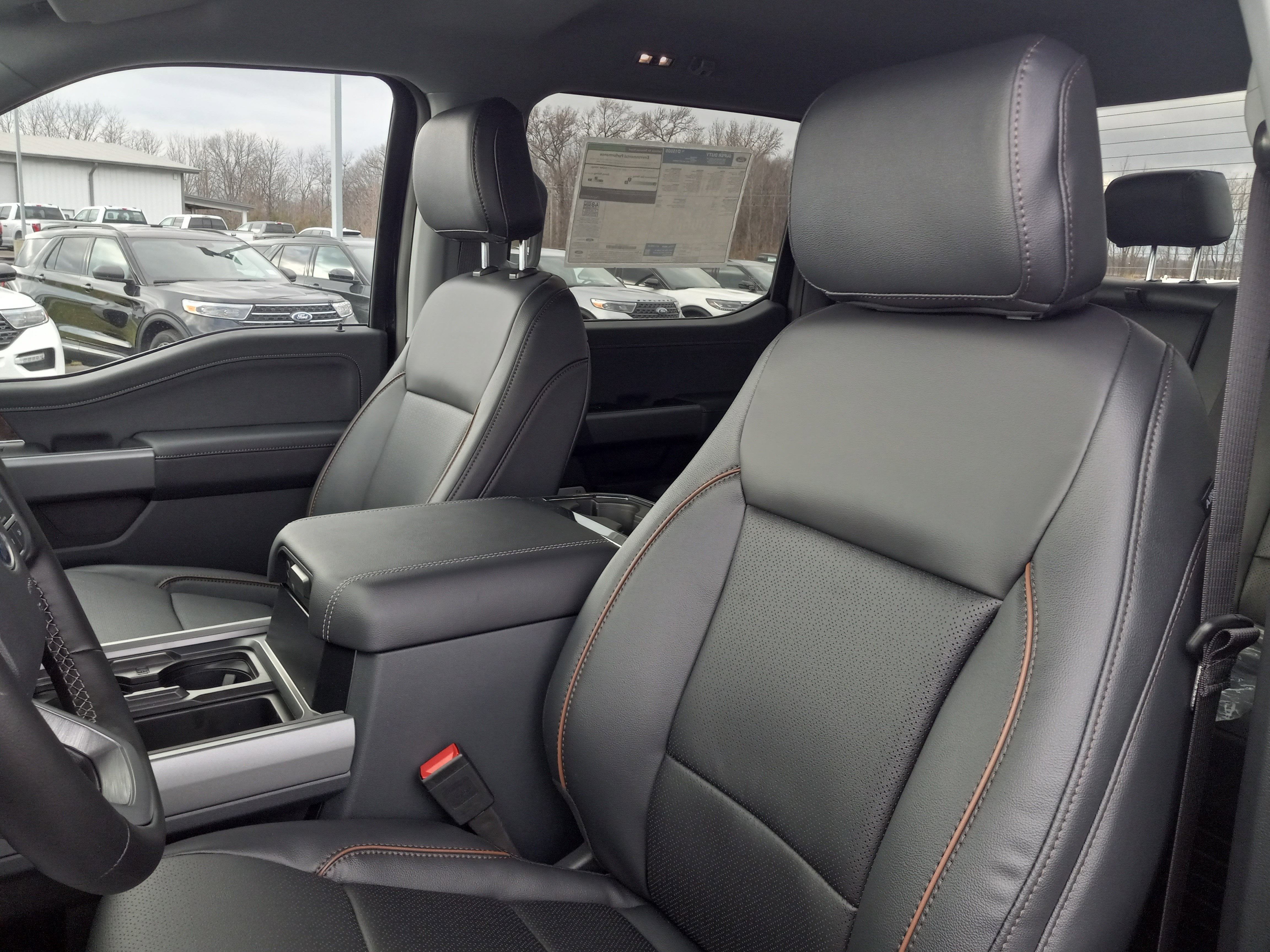 2026 Ford Super Duty F-350 SRW LARIAT 4WD Crew Cab 8' Box